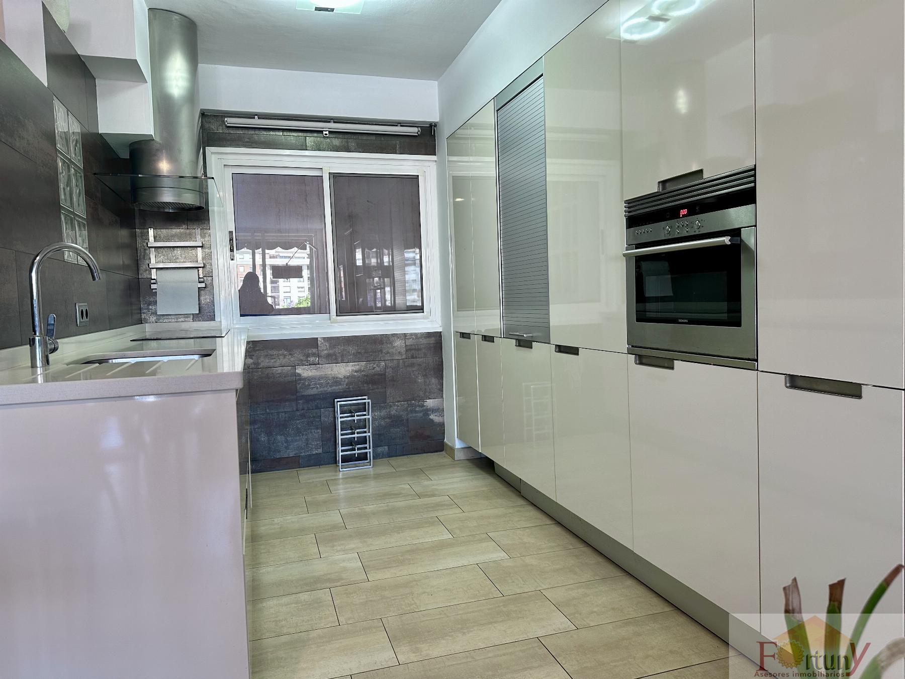 For sale of flat in Málaga