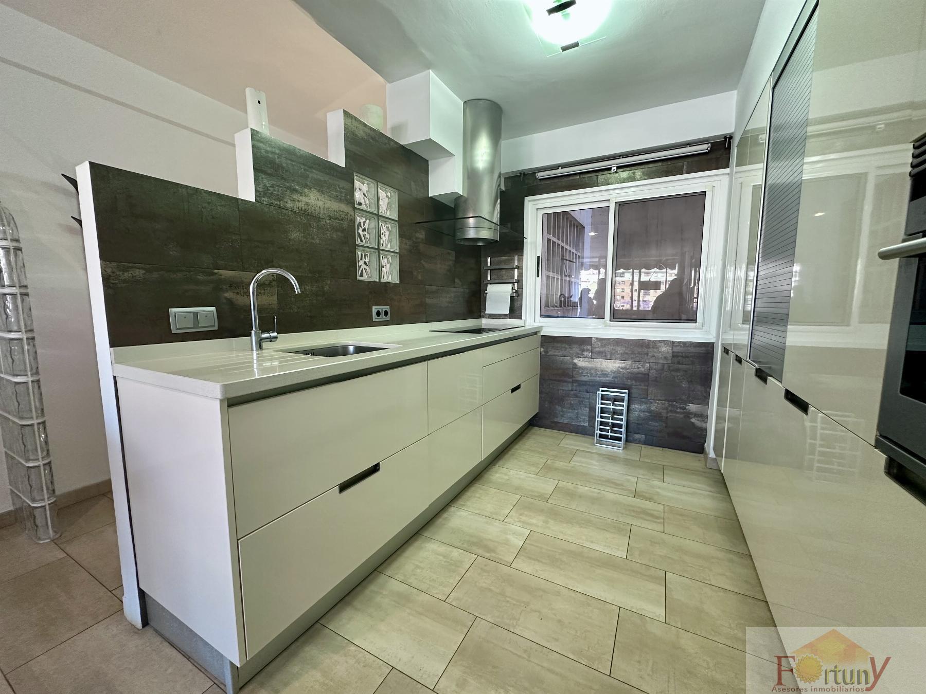 For sale of flat in Málaga