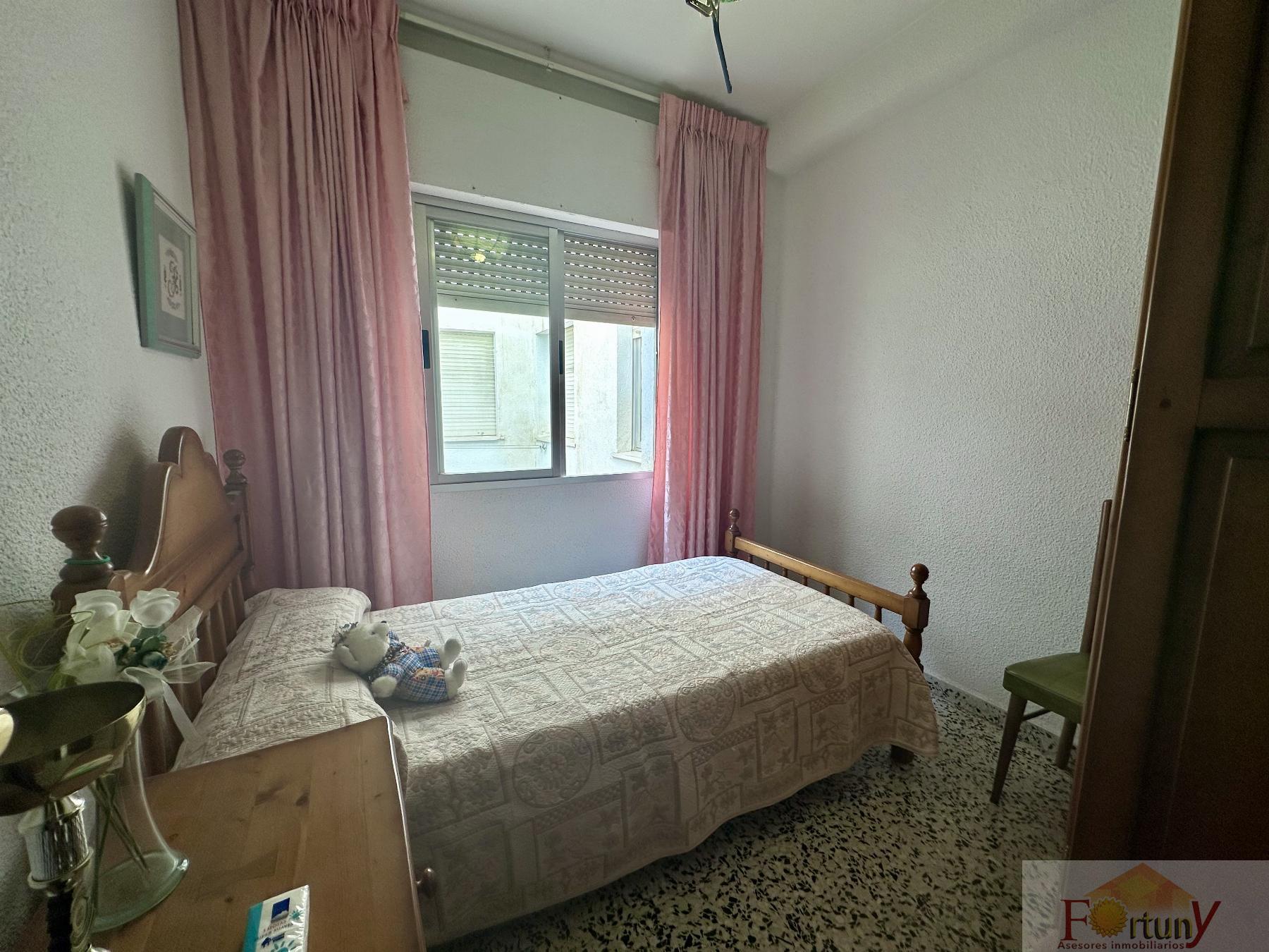 For sale of apartment in Motril