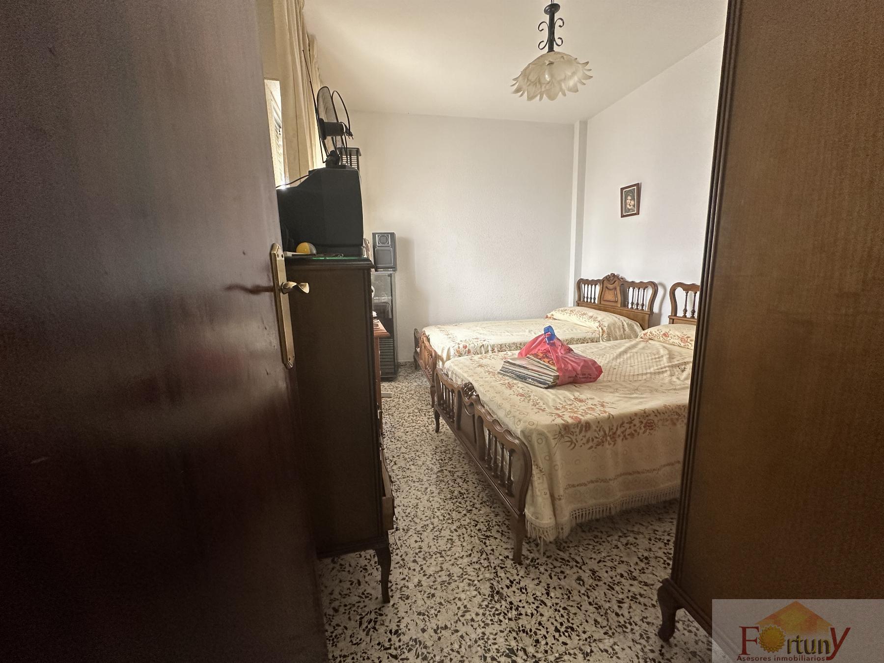 For sale of apartment in Motril