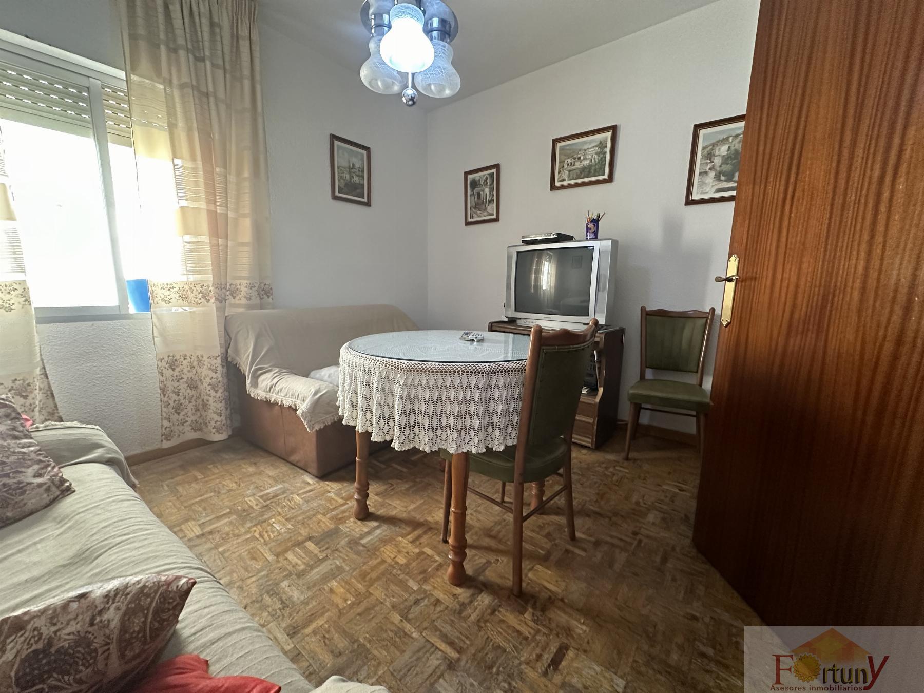 For sale of apartment in Motril