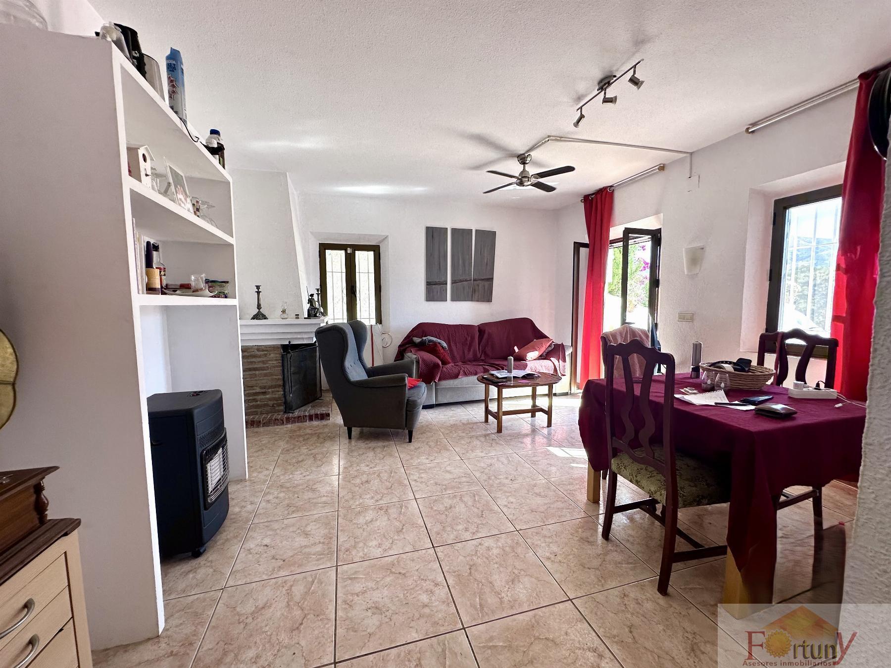For sale of house in La Herradura