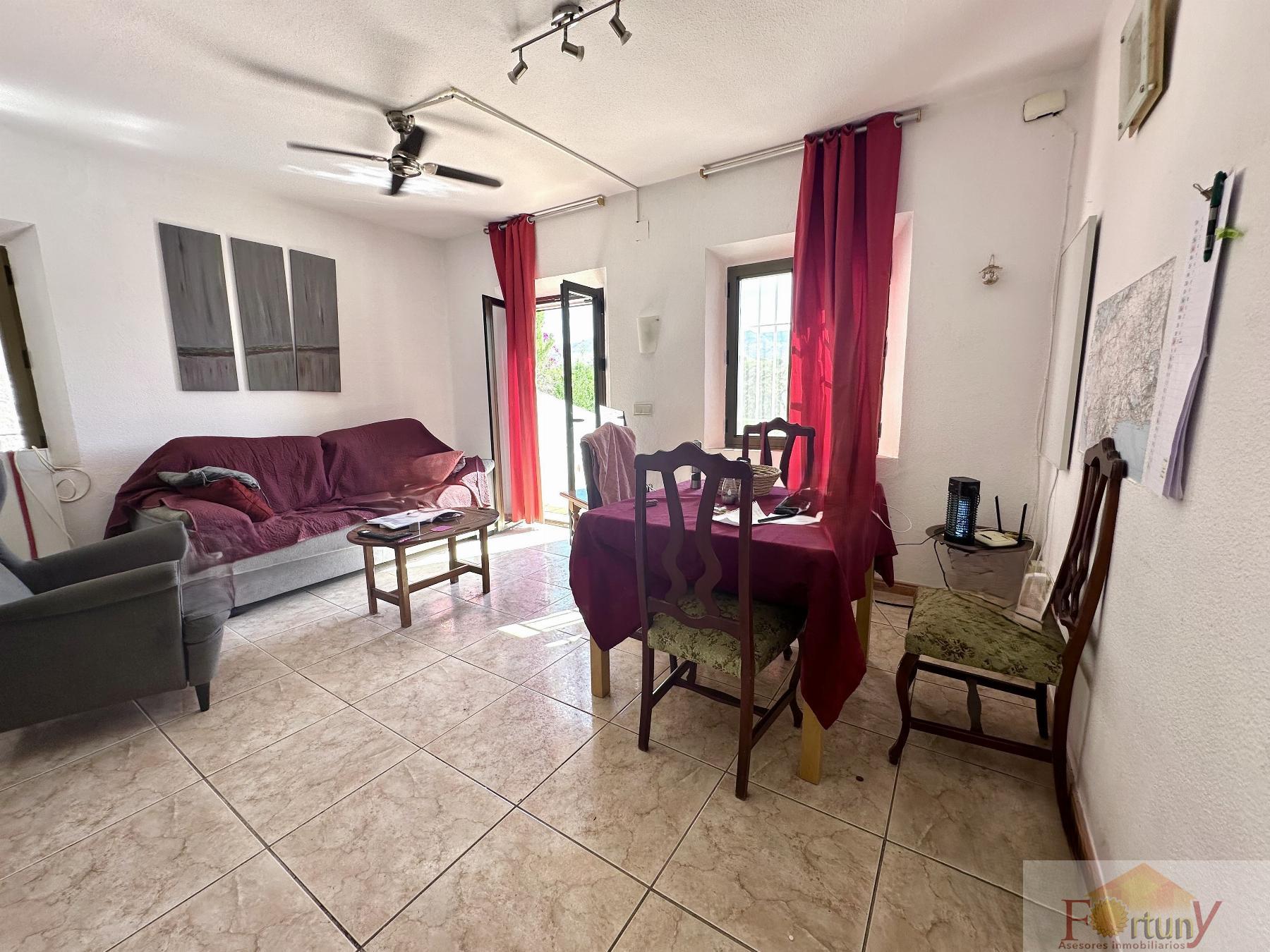 For sale of house in La Herradura