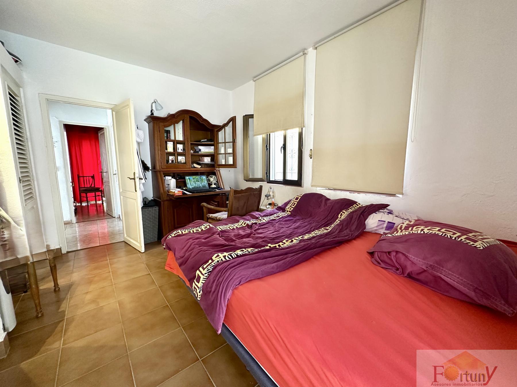 For sale of house in La Herradura