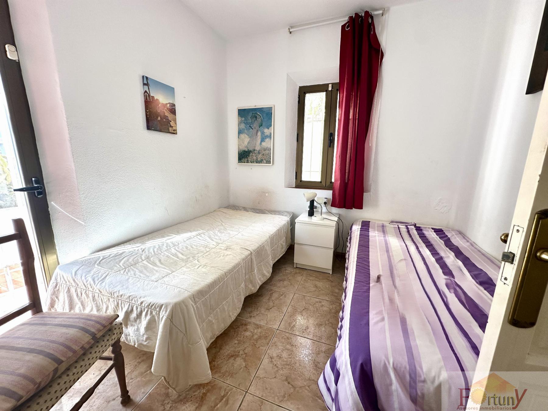 For sale of house in La Herradura