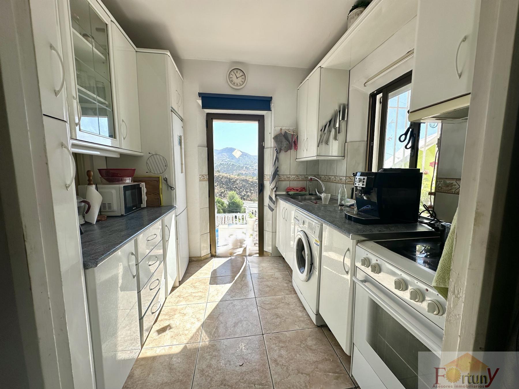 For sale of house in La Herradura