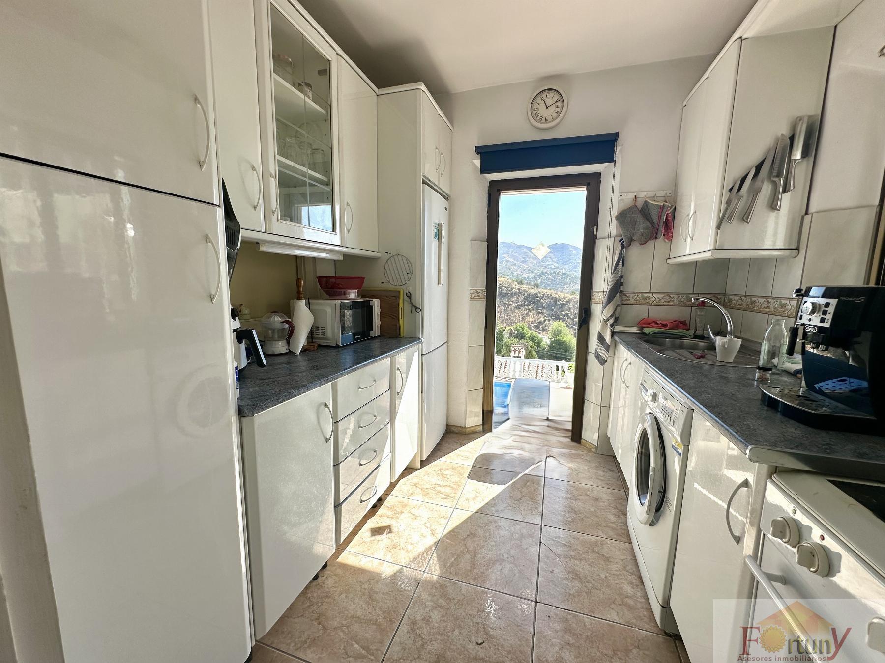 For sale of house in La Herradura