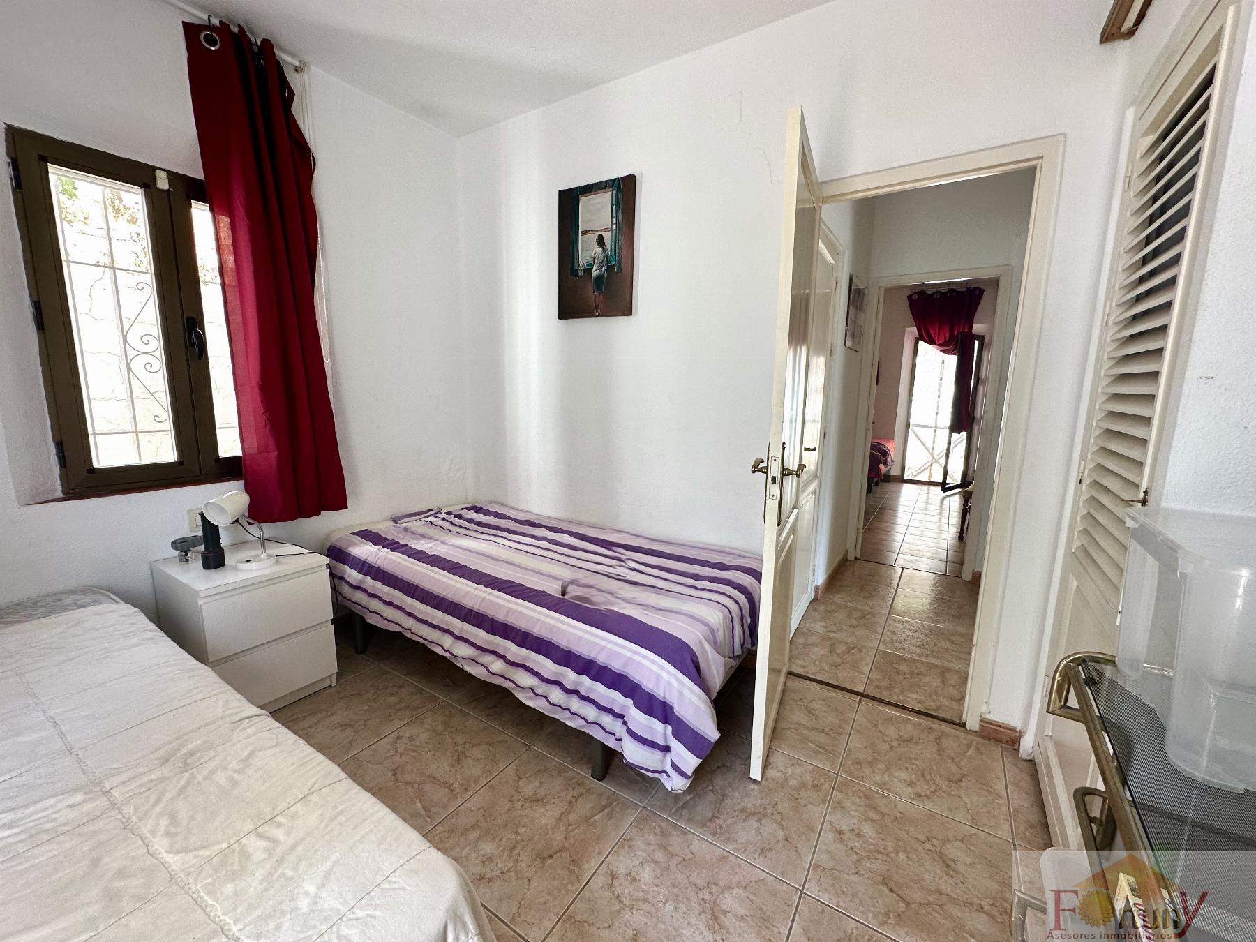 For sale of house in La Herradura
