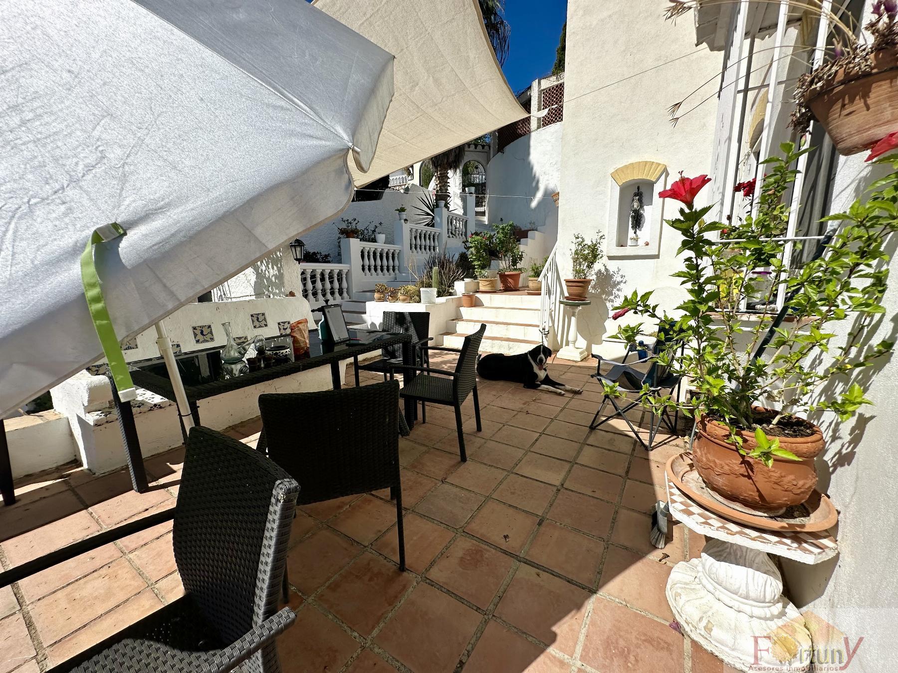 For sale of house in La Herradura