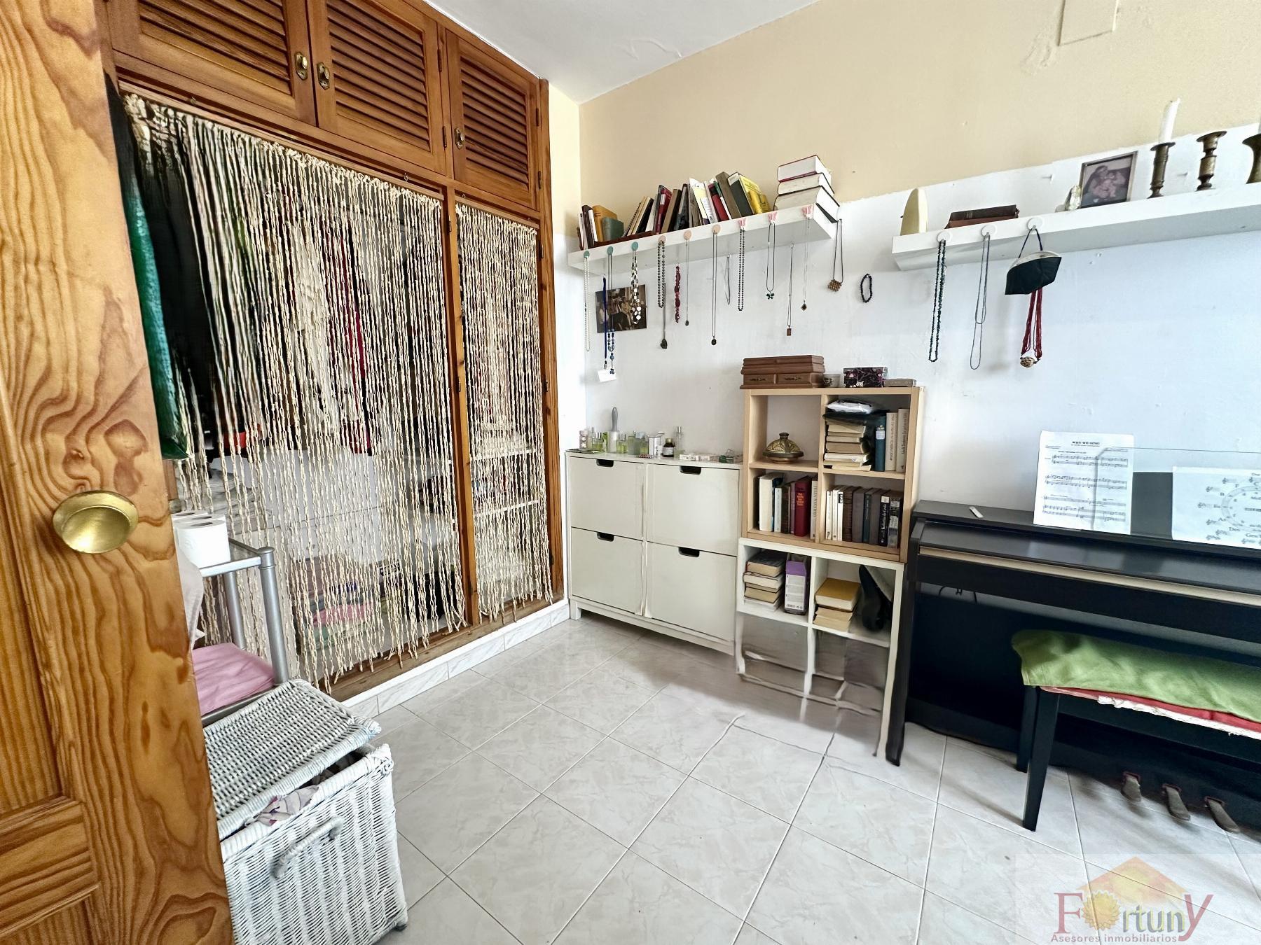 For sale of house in La Herradura