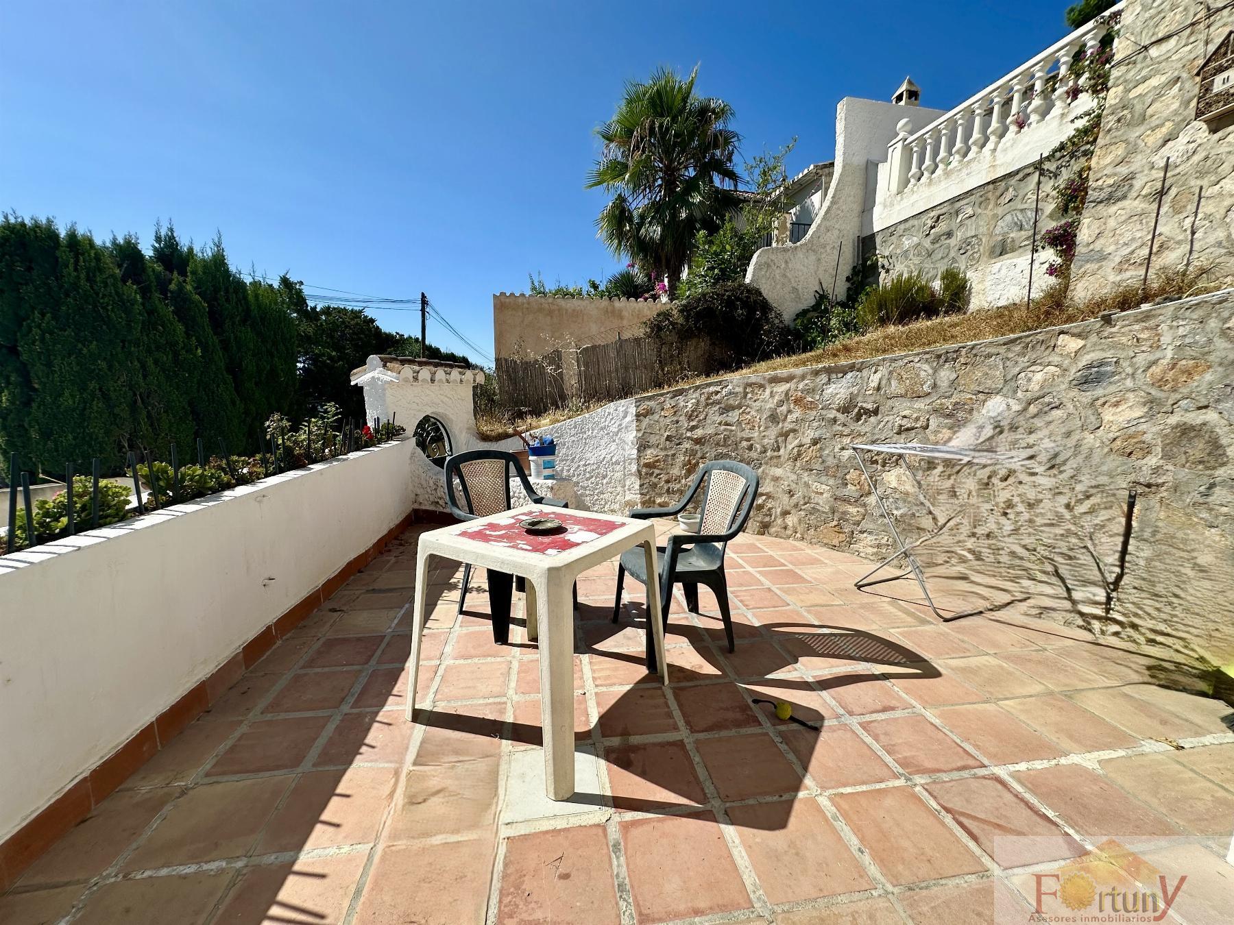 For sale of house in La Herradura