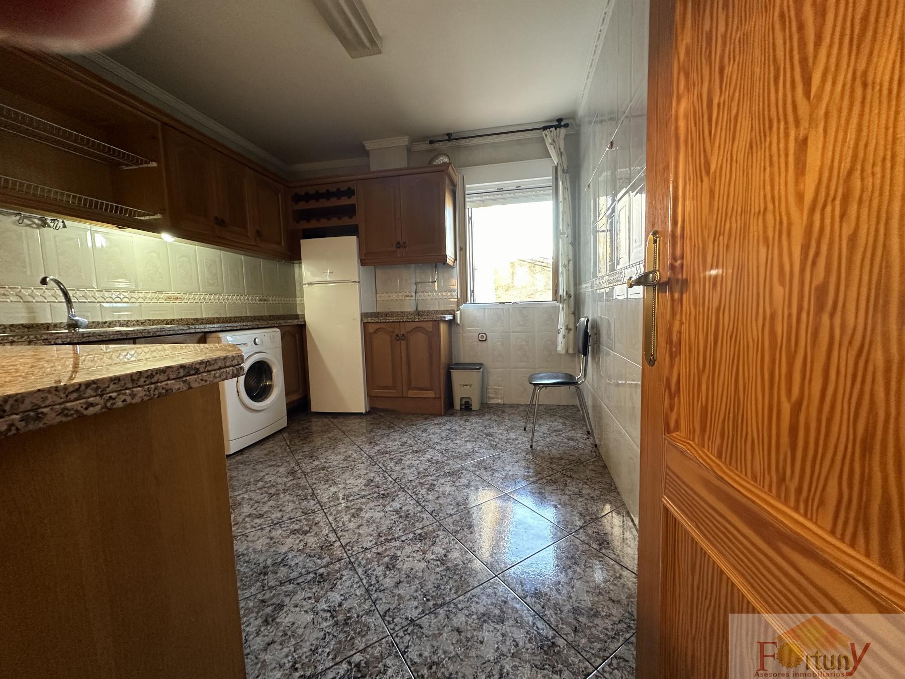 For sale of house in Dílar