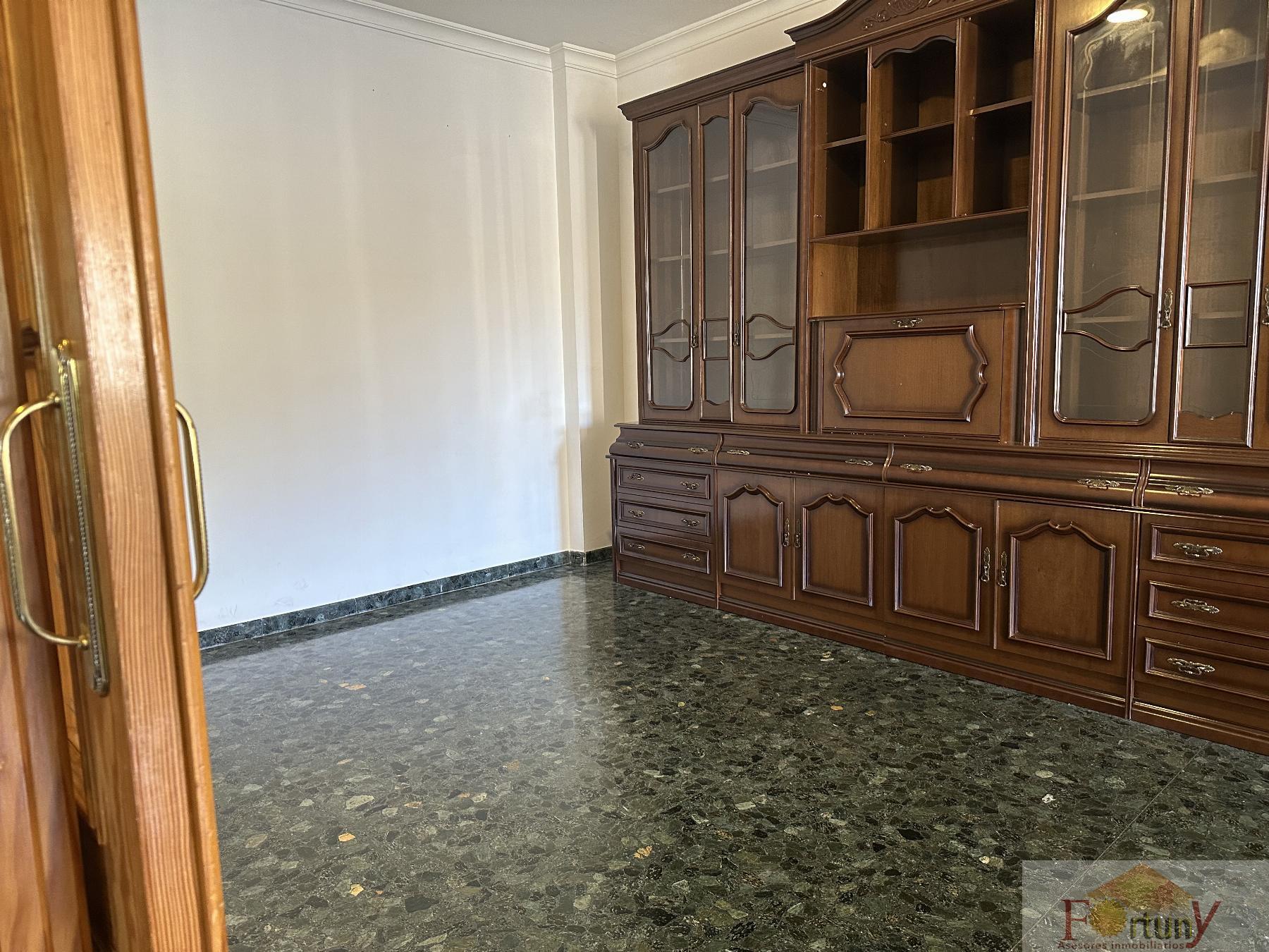 For sale of house in Dílar