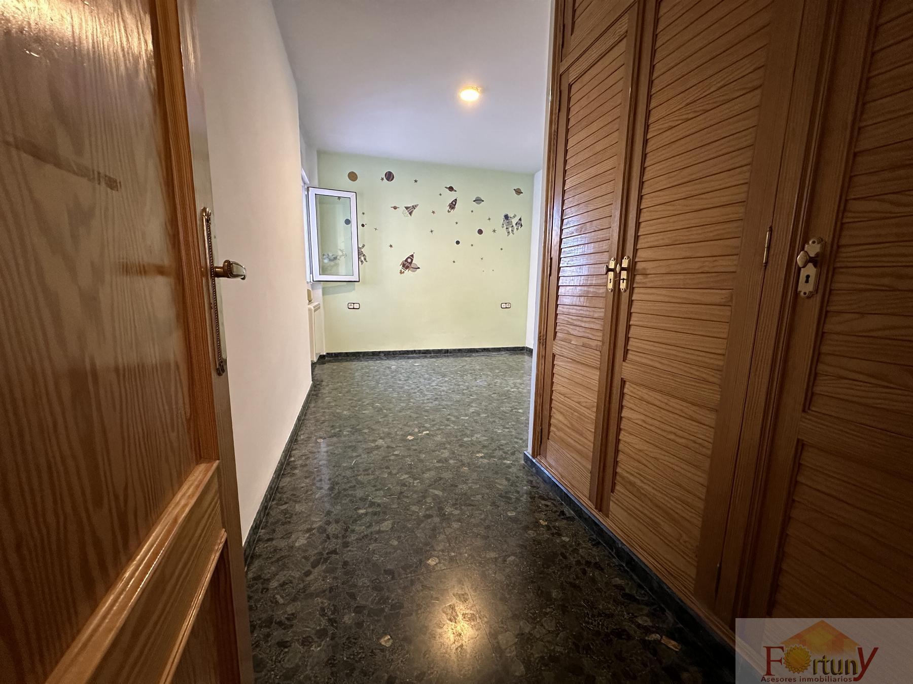 For sale of house in Dílar