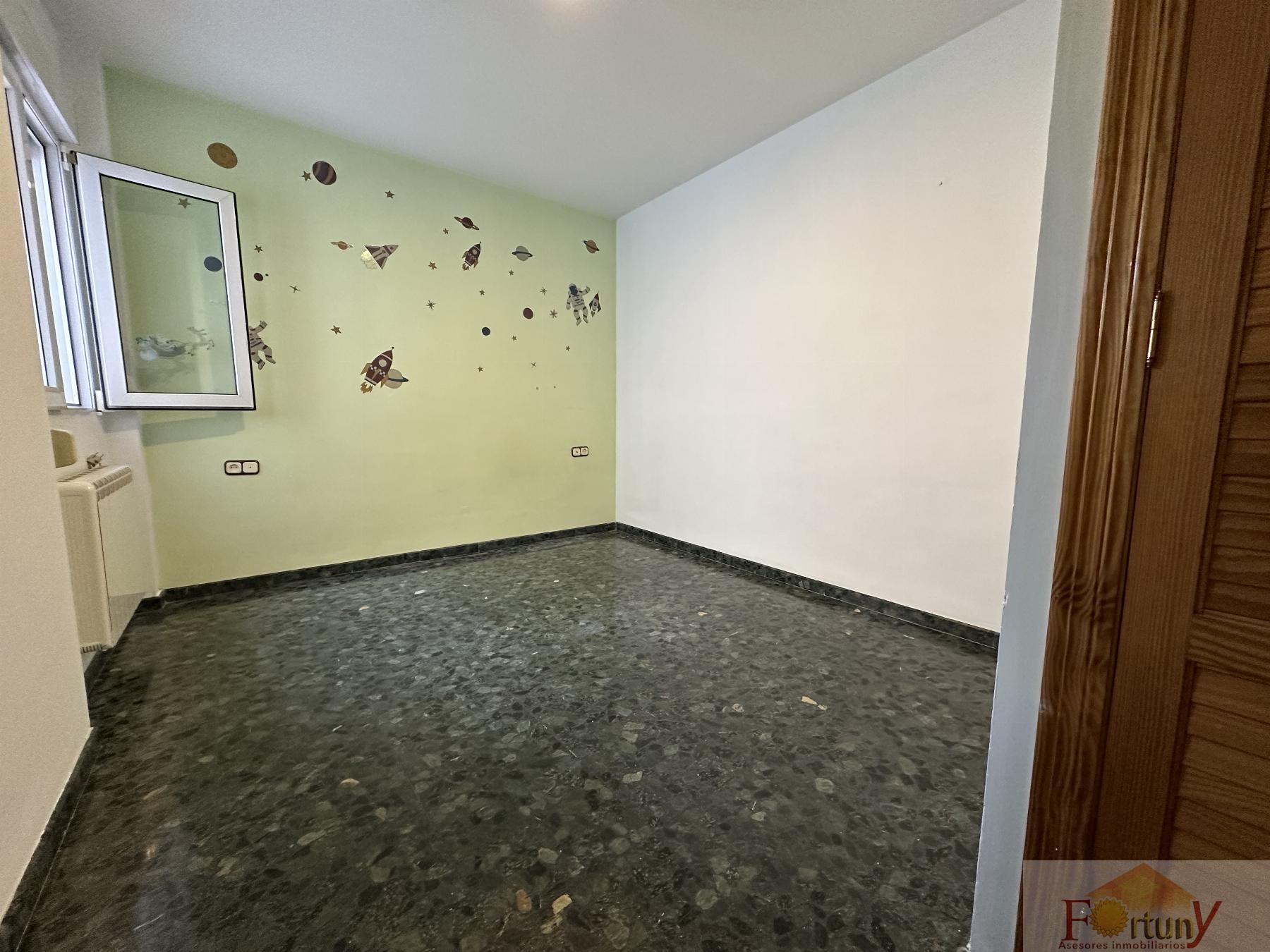 For sale of house in Dílar