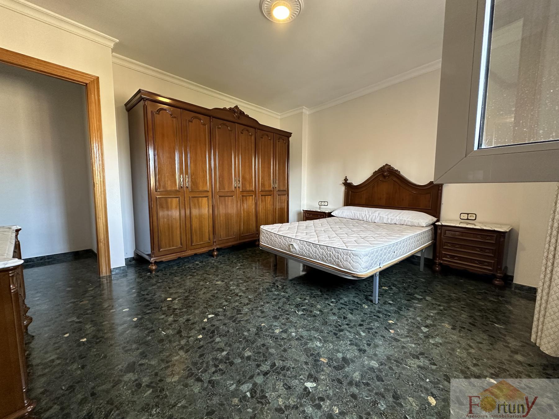 For sale of house in Dílar