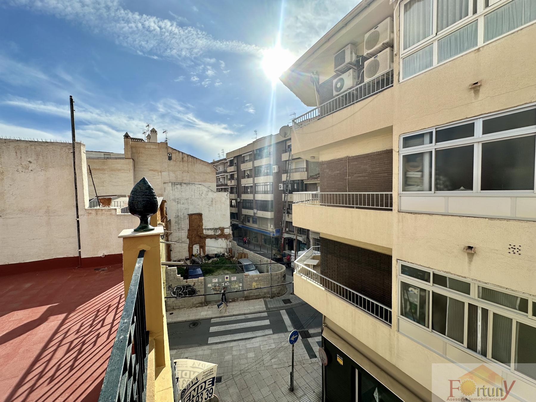 For sale of house in Motril