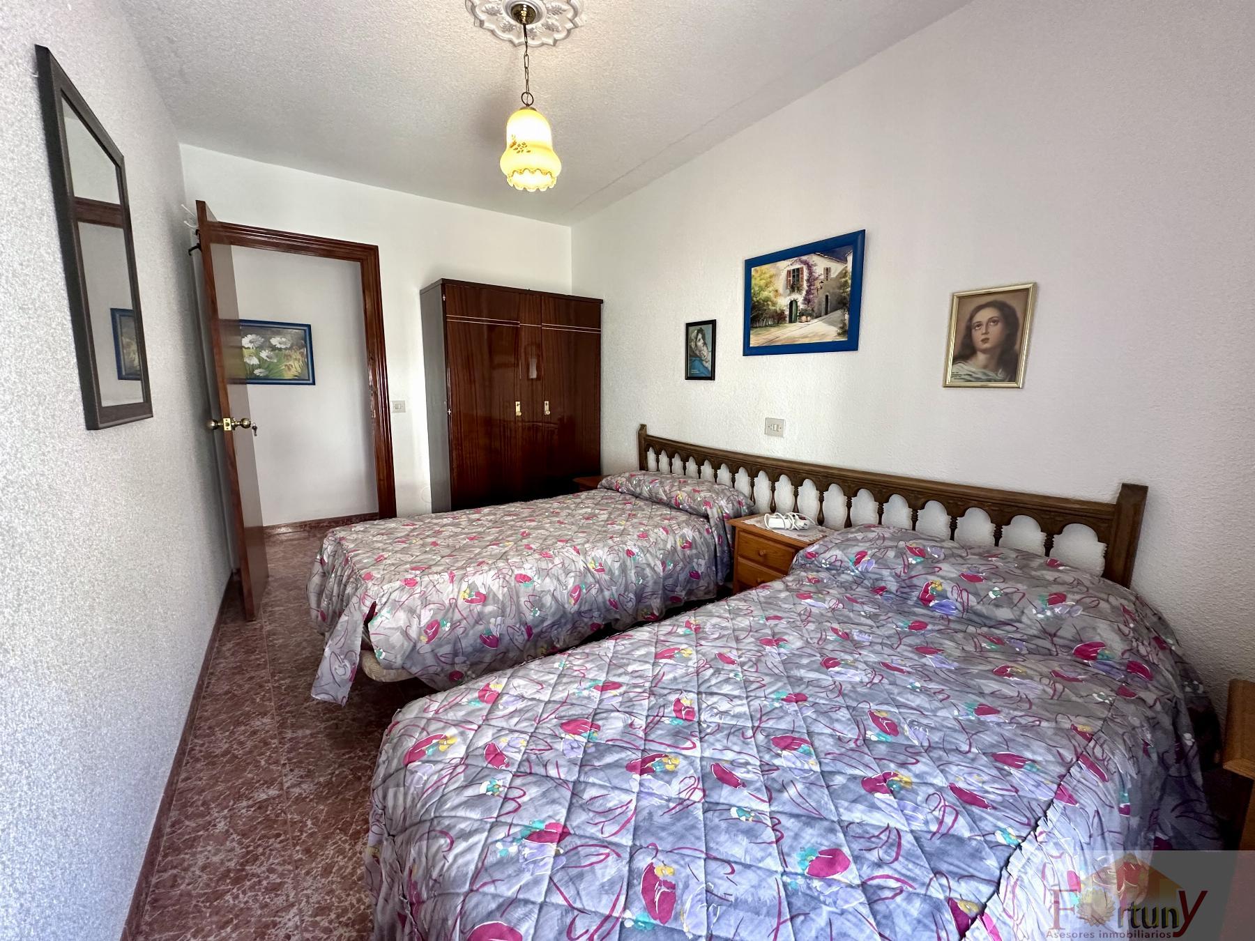 For sale of house in Otívar
