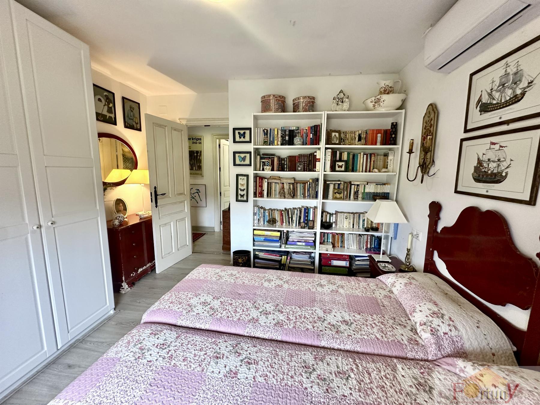 For sale of house in La Herradura