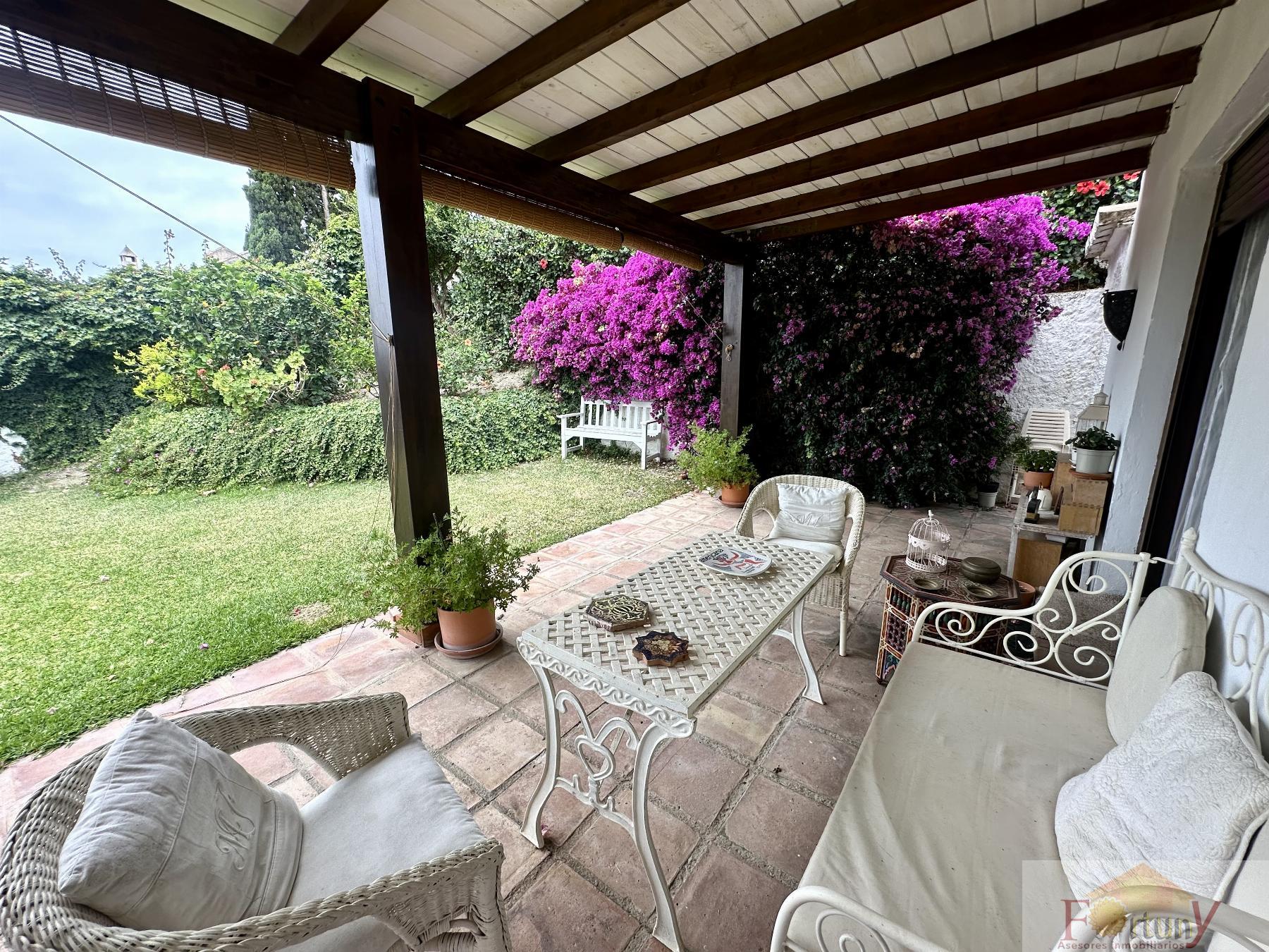 For sale of house in La Herradura