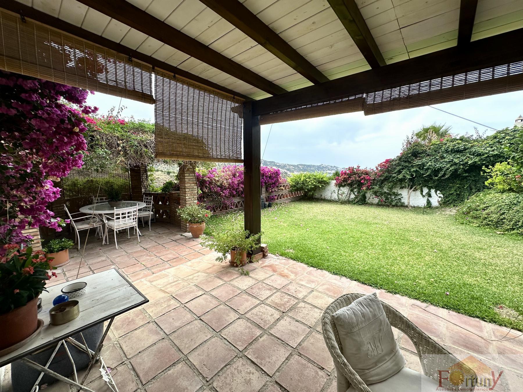 For sale of house in La Herradura