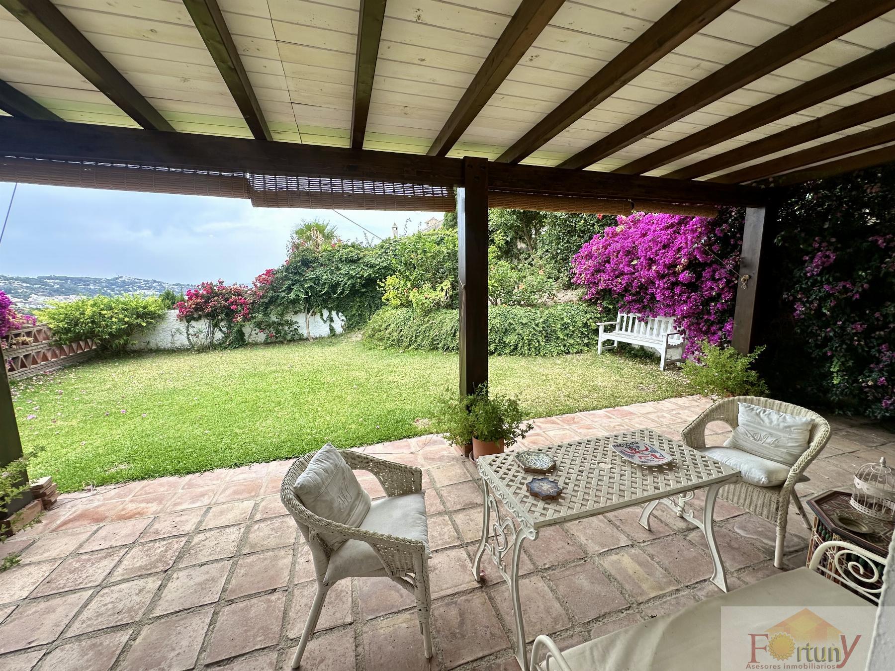 For sale of house in La Herradura