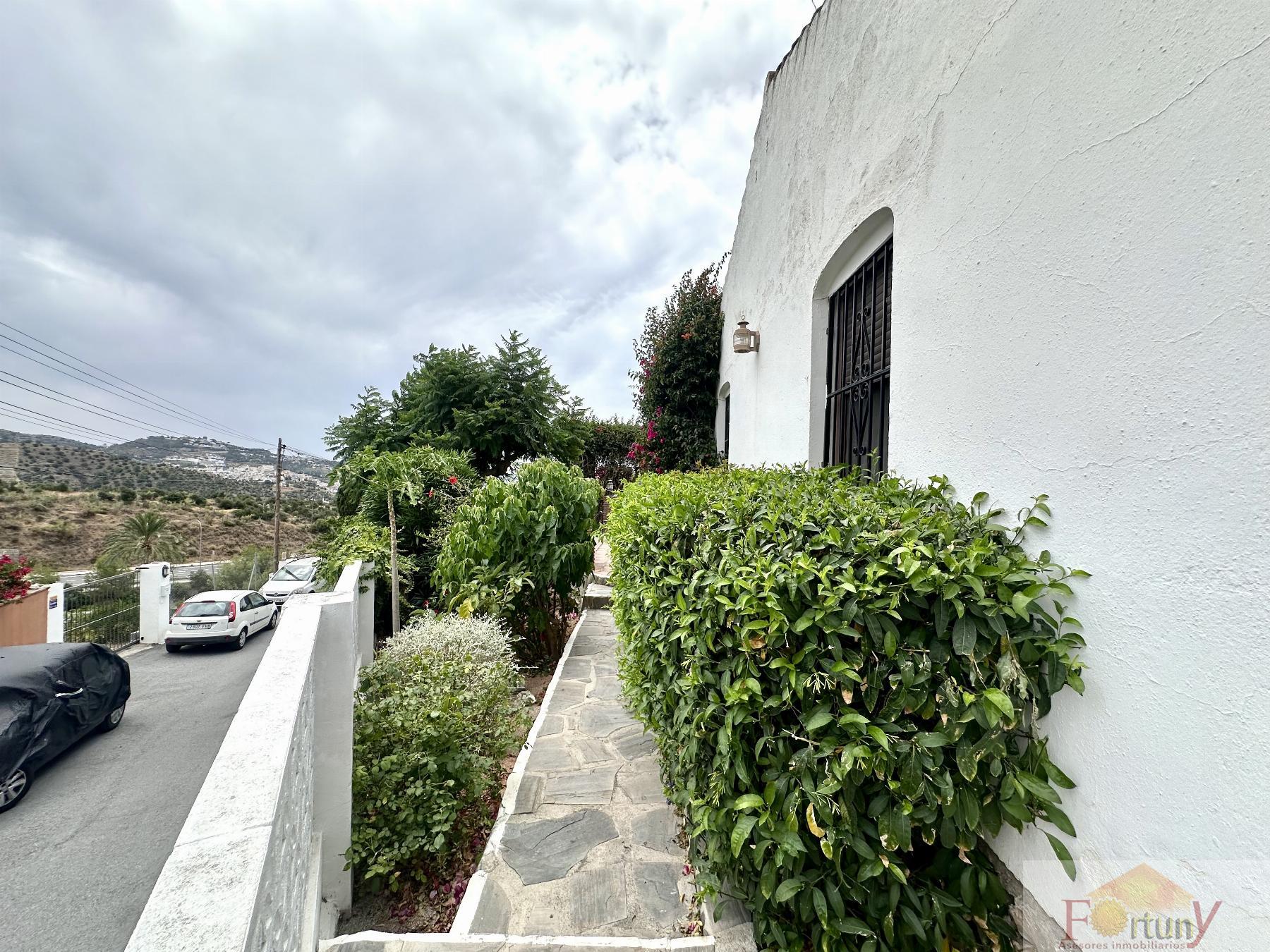 For sale of house in La Herradura