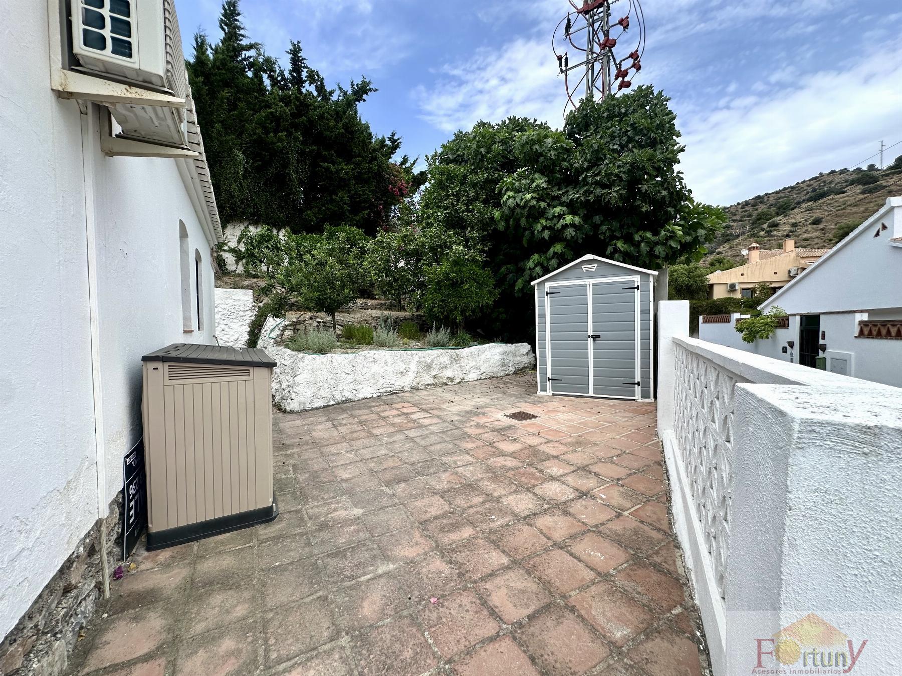For sale of house in La Herradura