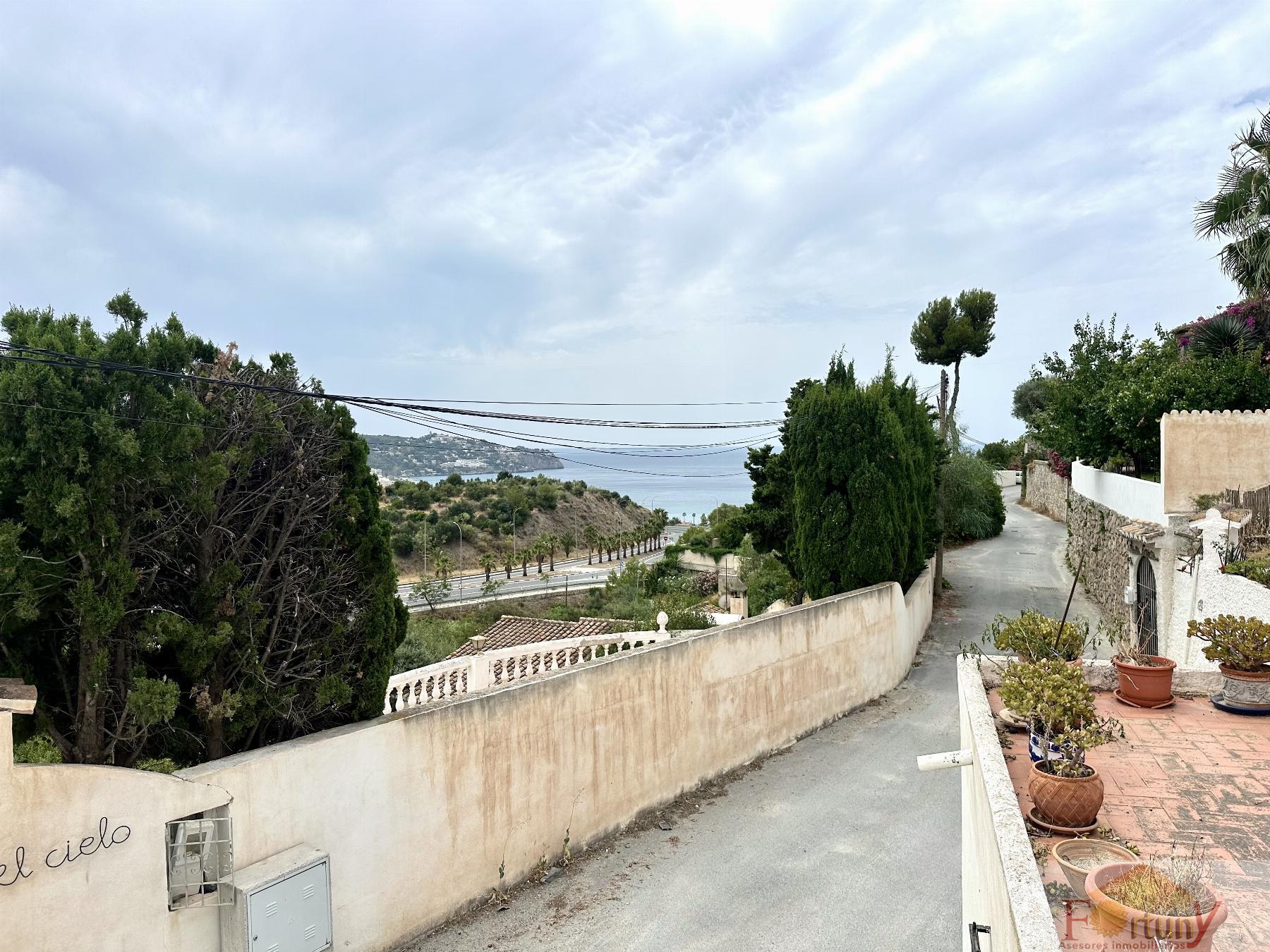 For sale of house in La Herradura