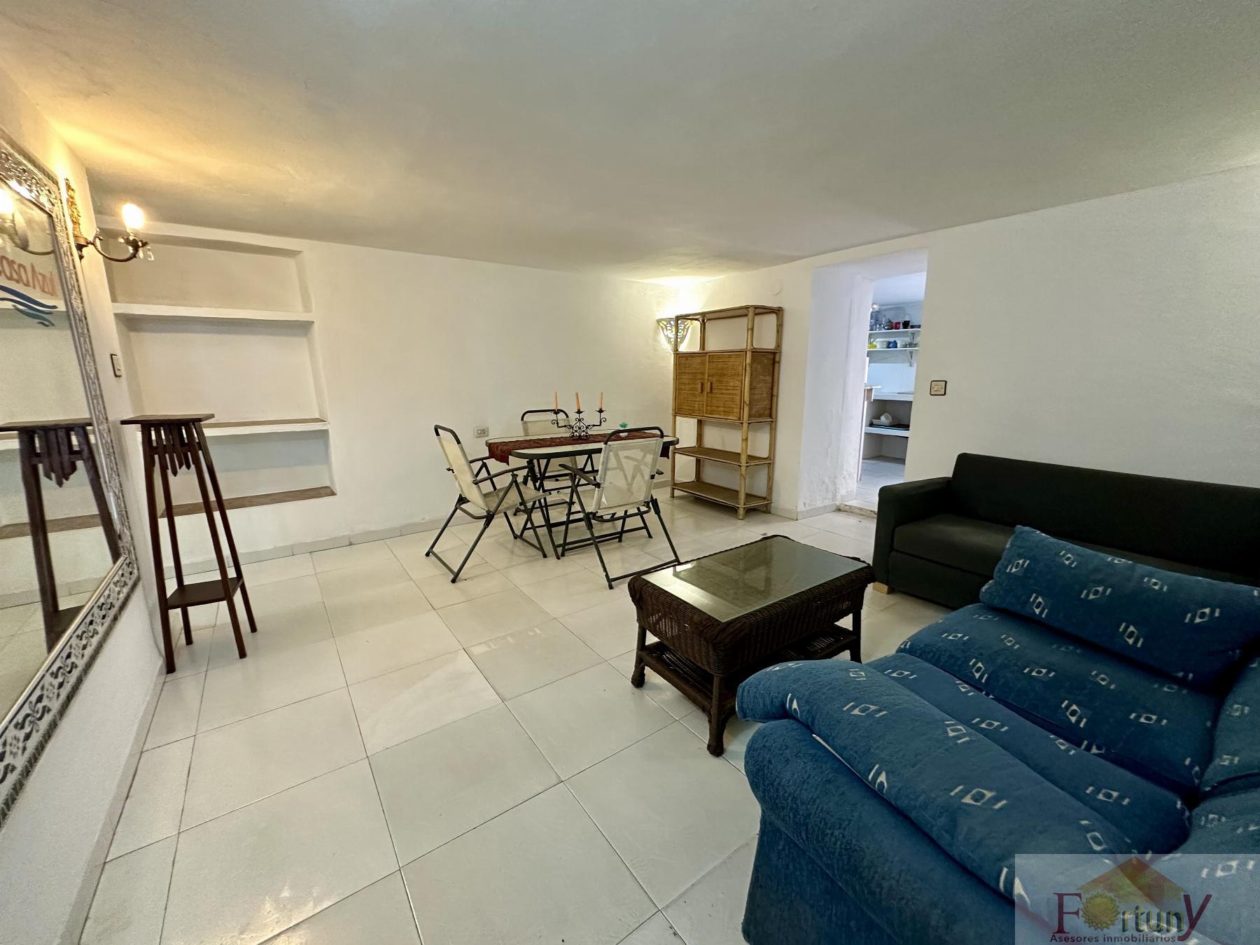 For sale of house in Salobreña