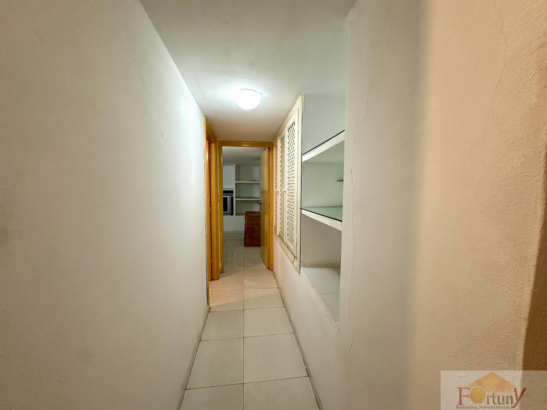 For sale of house in Salobreña