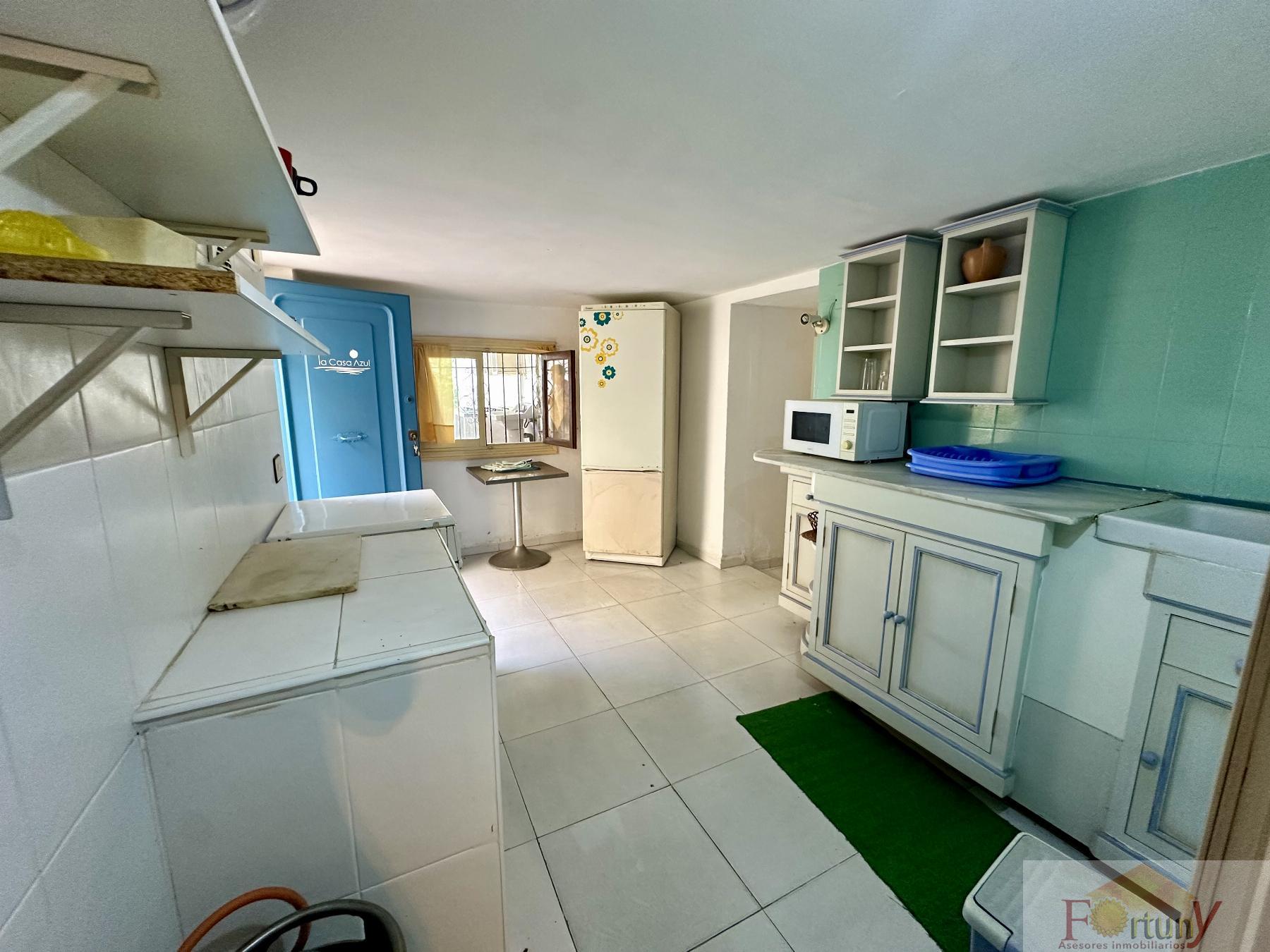 For sale of house in Salobreña