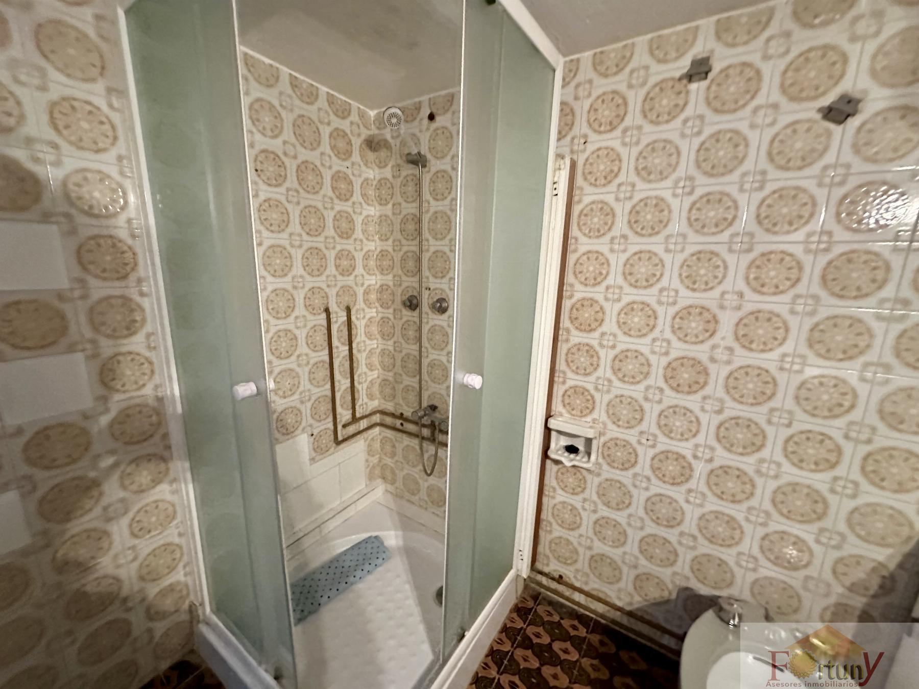 For sale of house in Salobreña