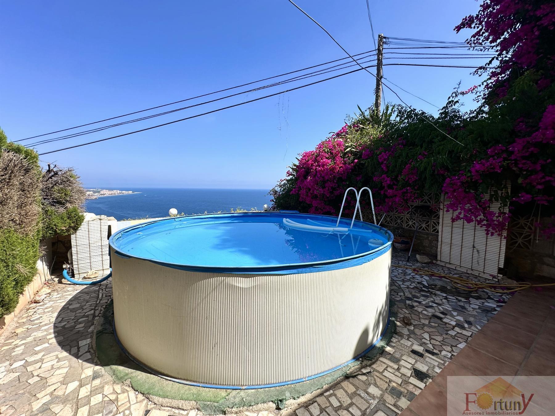 For sale of house in Salobreña