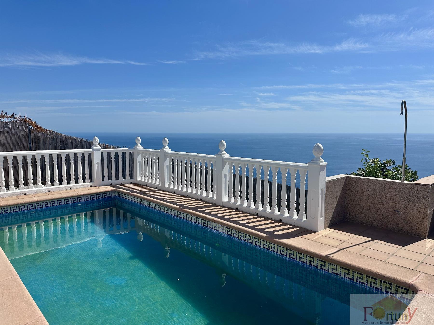Venta de casa en Salobreña