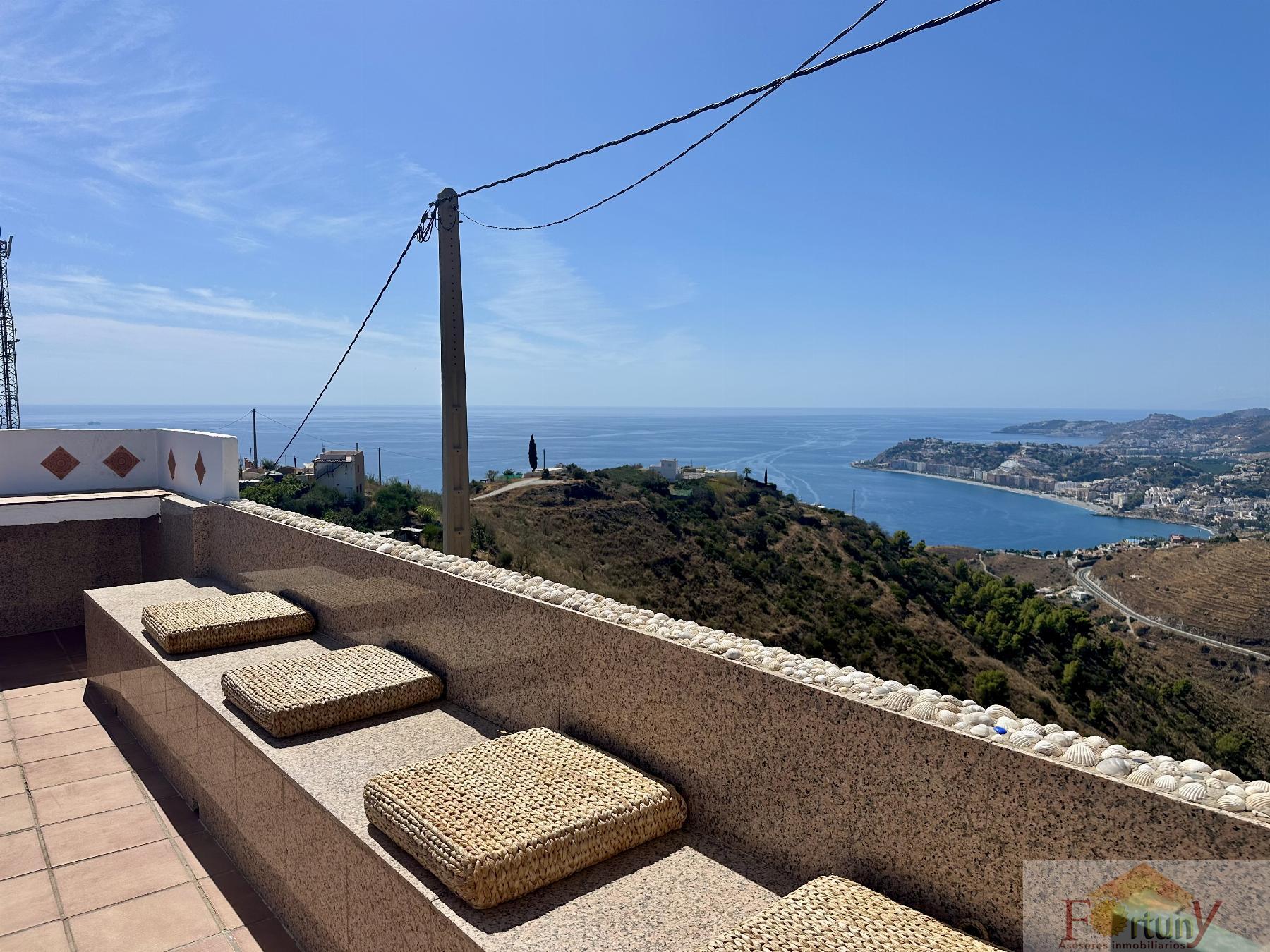 Venta de casa en Salobreña