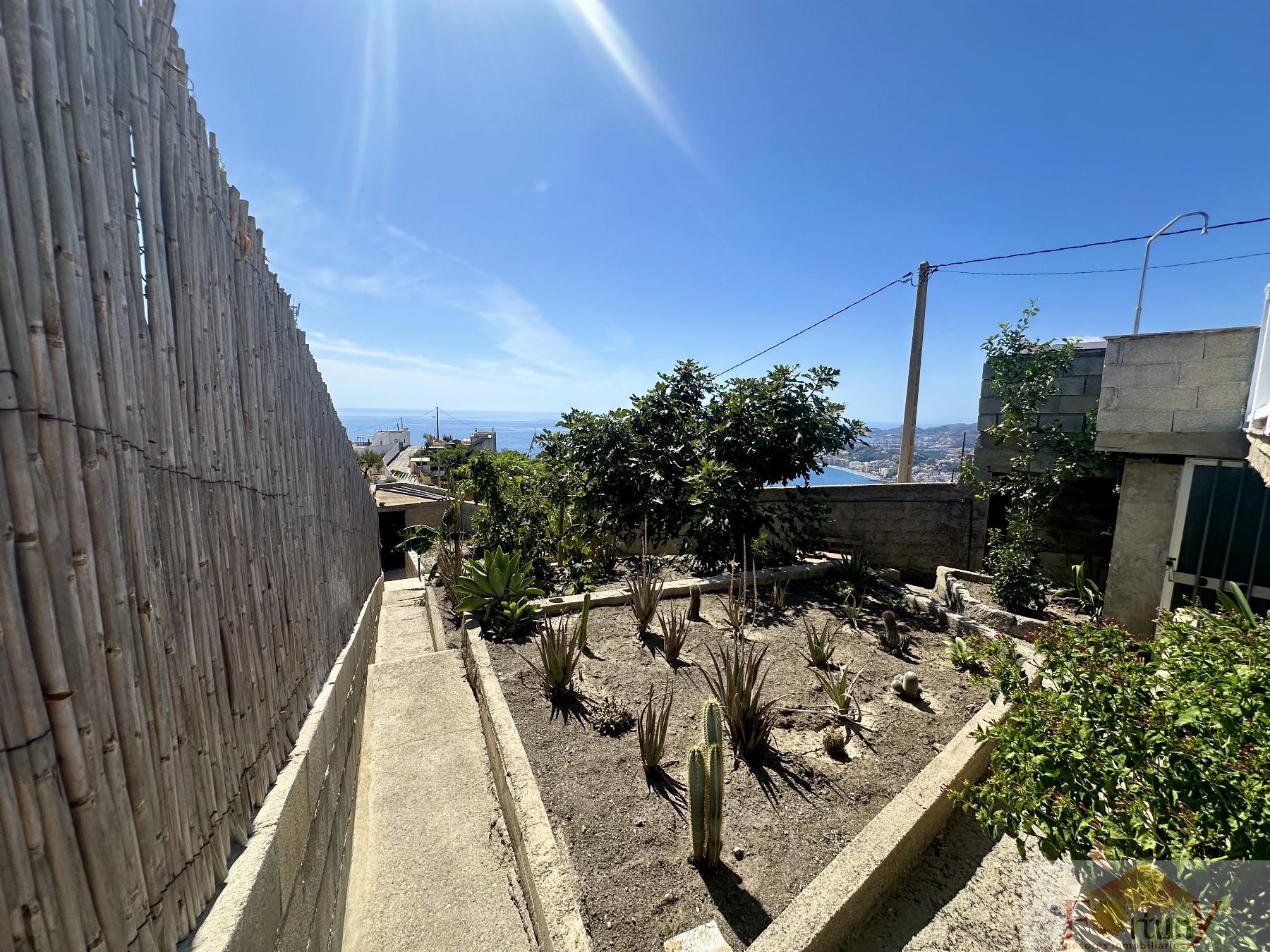 Venta de casa en Salobreña