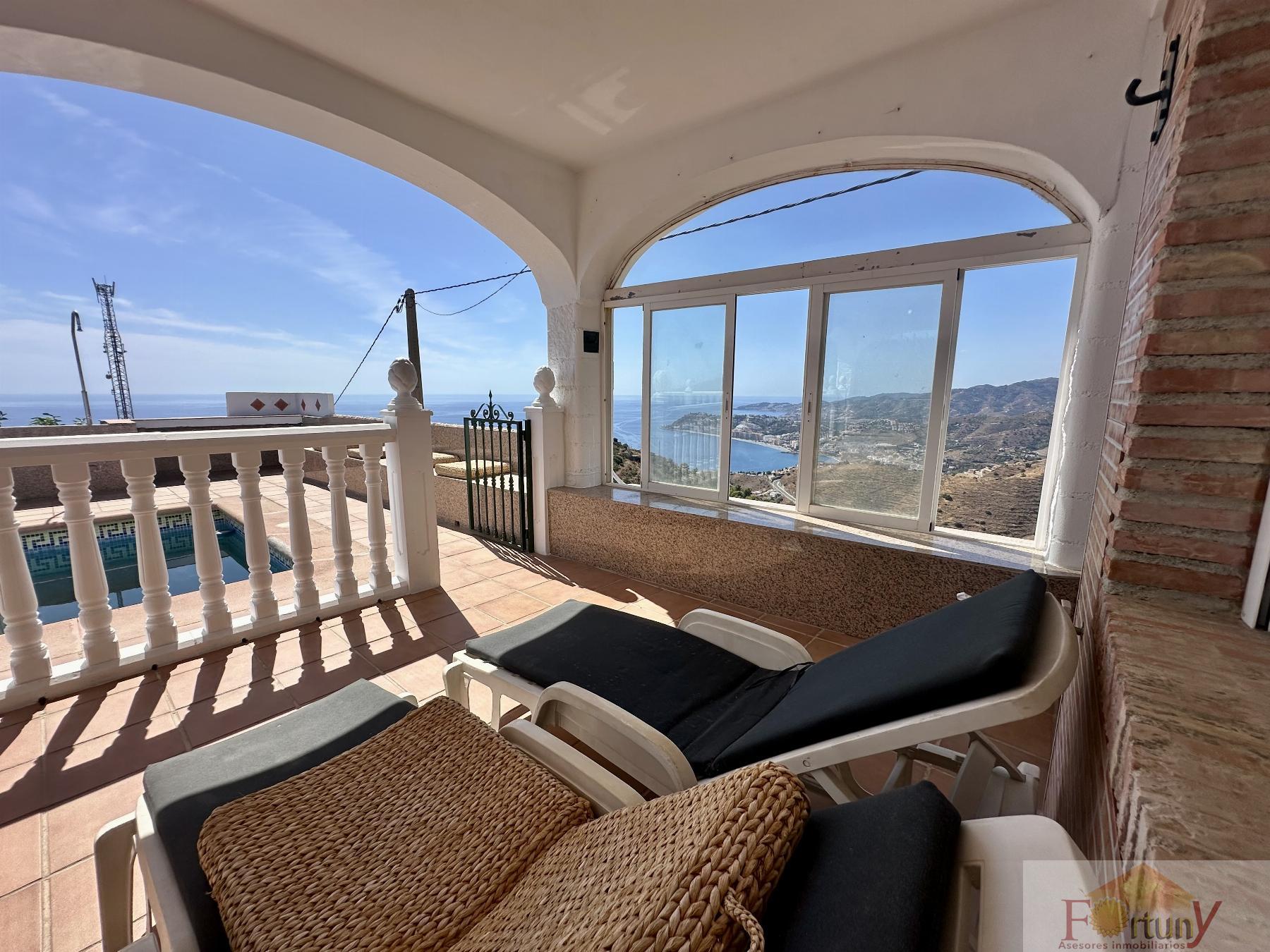 Venta de casa en Salobreña