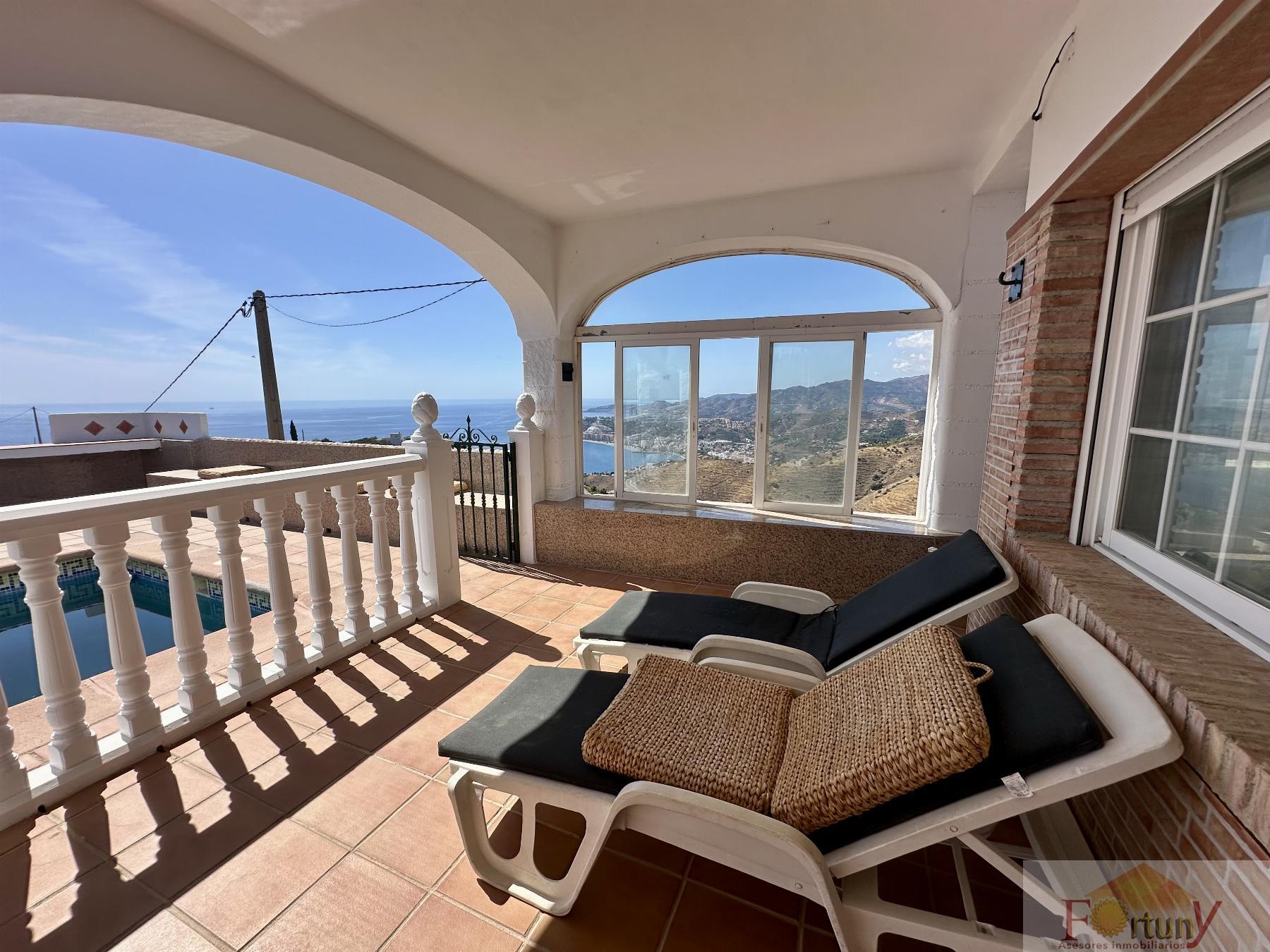Venta de casa en Salobreña