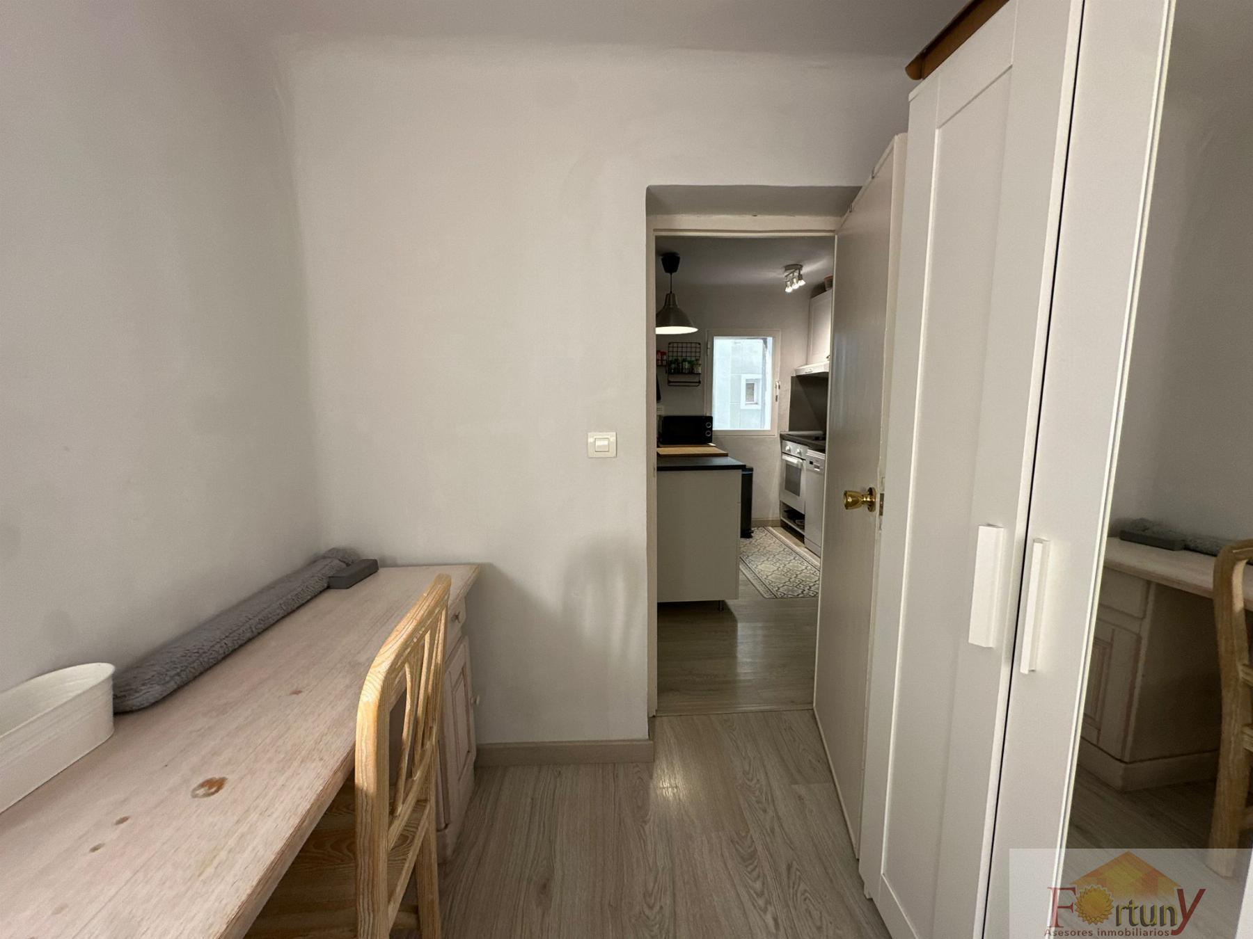 For rent of room in Granada