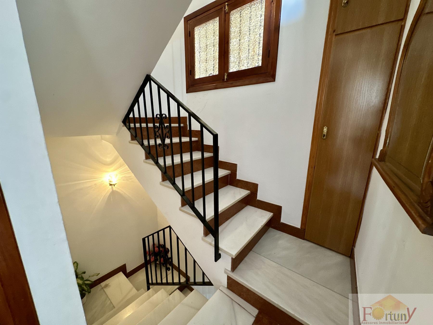 For sale of house in Otívar