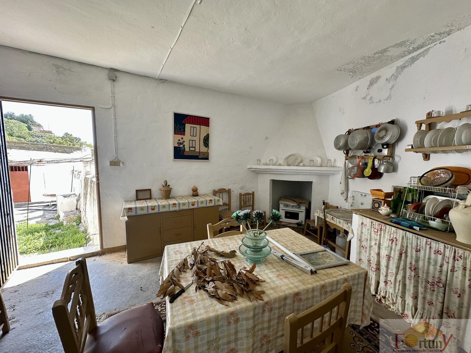 Venta de finca rústica en Otívar