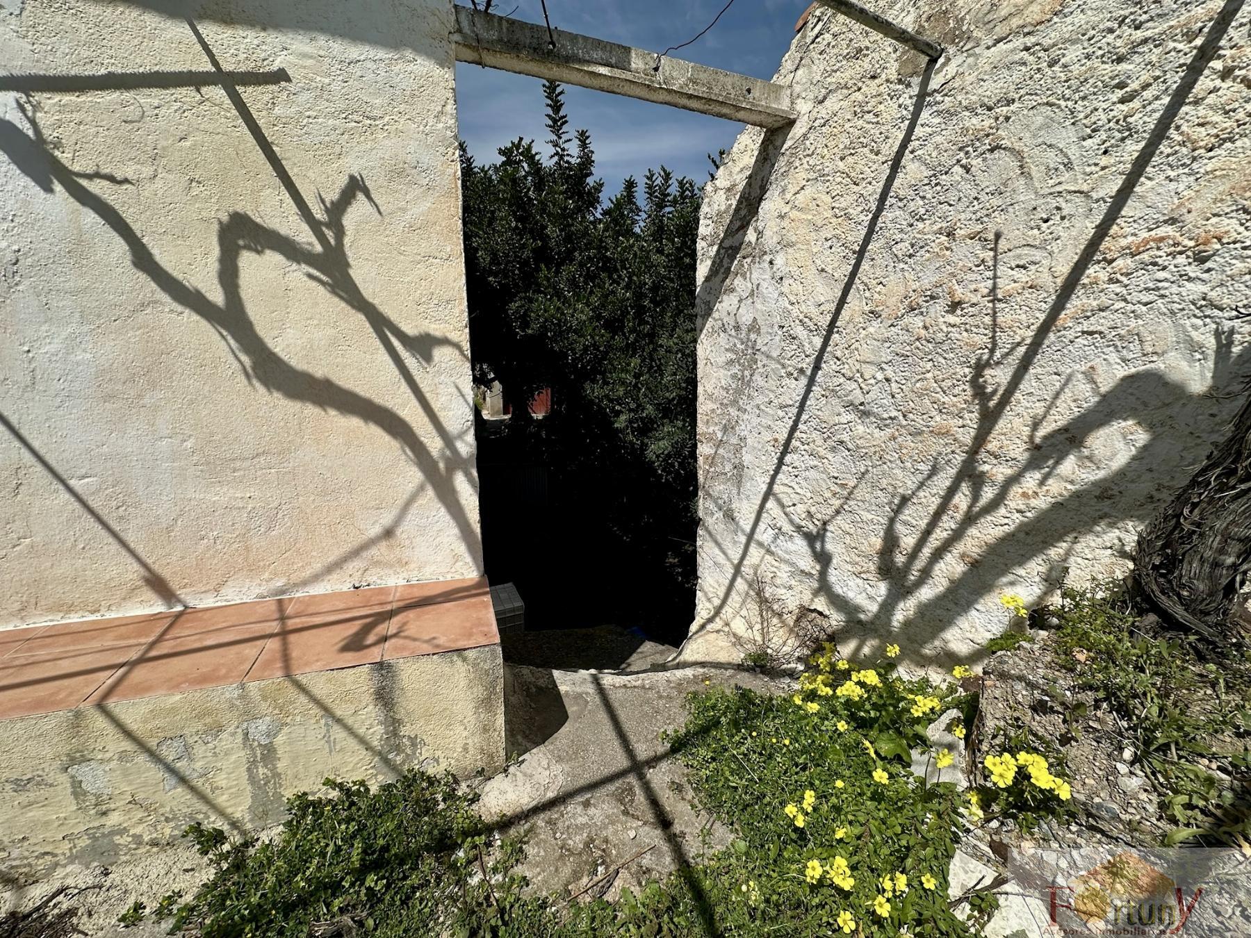 Venta de finca rústica en Otívar