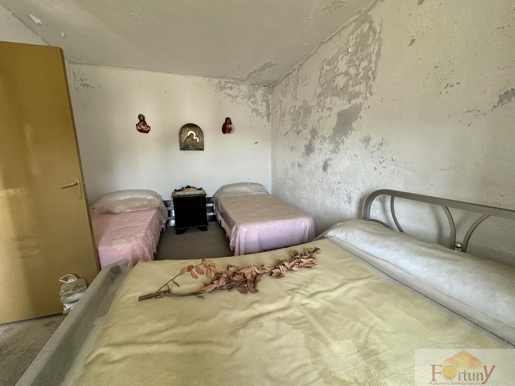 Venta de finca rústica en Otívar