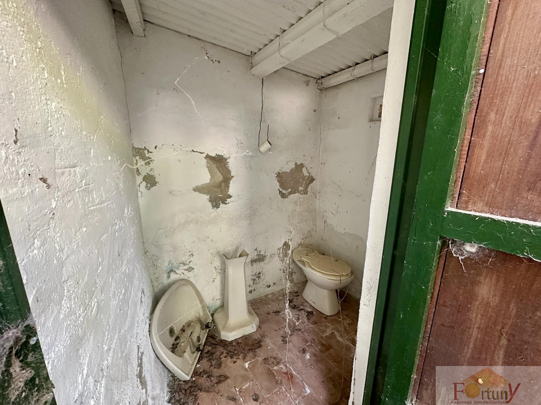 Venta de finca rústica en Otívar