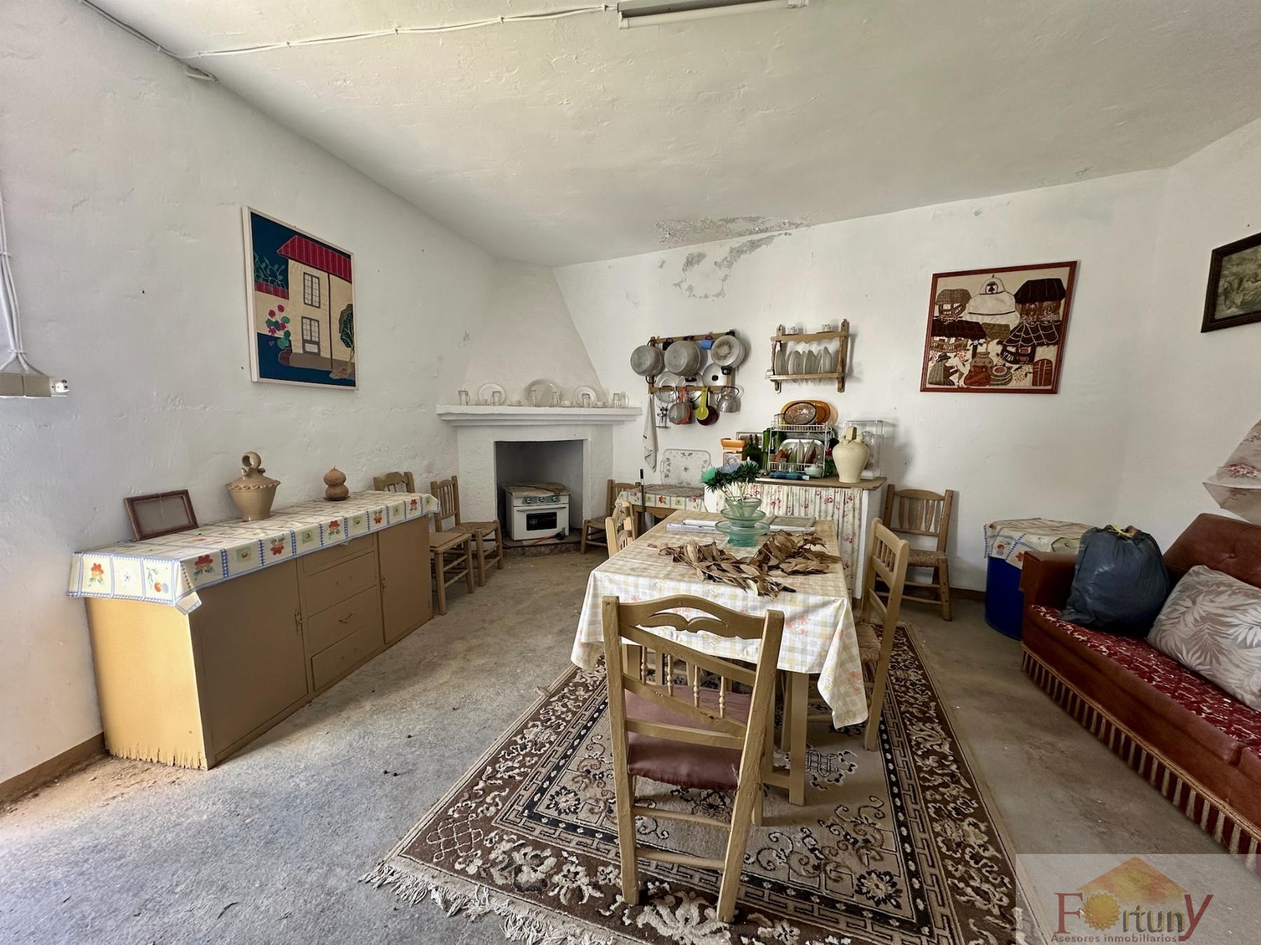 Venta de finca rústica en Otívar