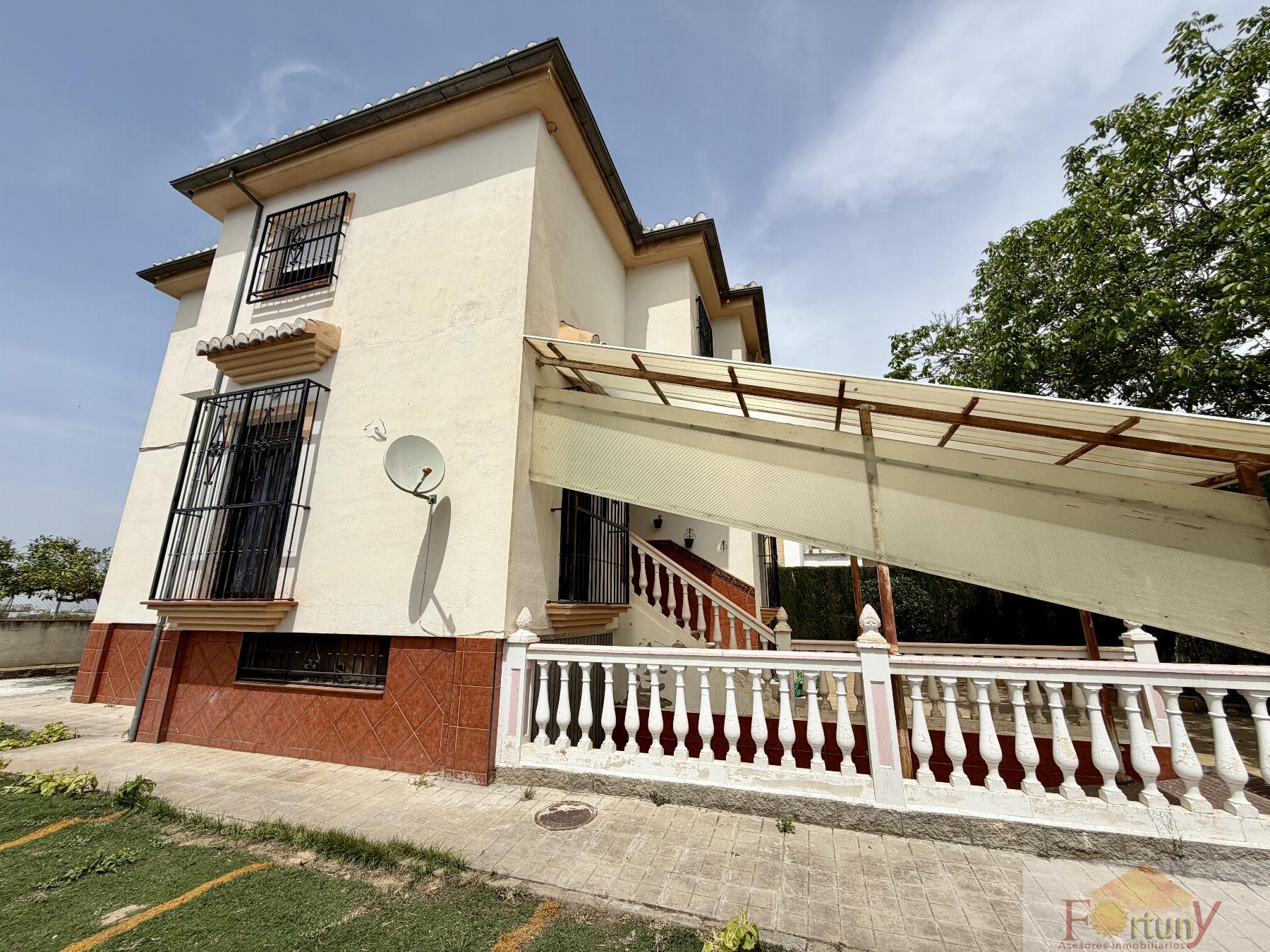 Venta de casa en Ogíjares