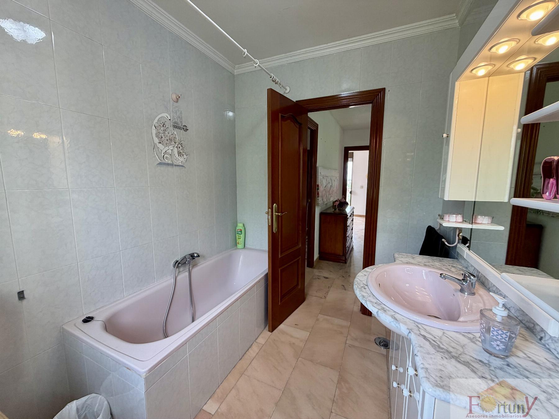 Venta de casa en Ogíjares