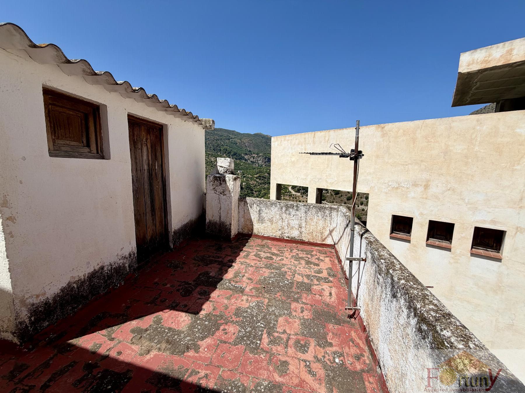 Venta de casa en Otívar