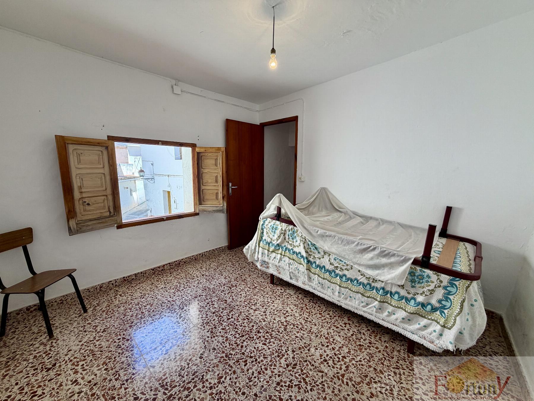 Venta de casa en Otívar